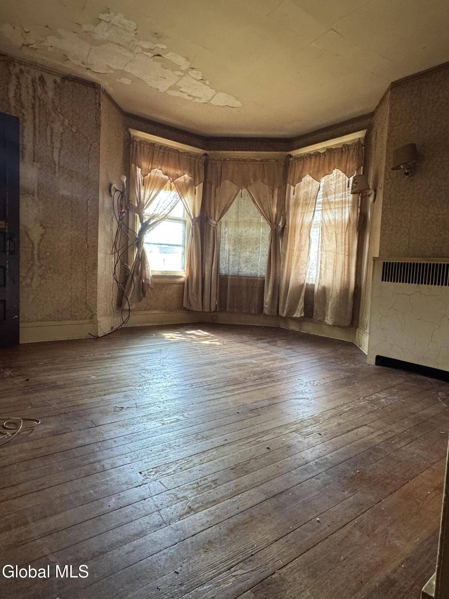 Schenectady, NY 12308,1256 Parkwood Boulevard