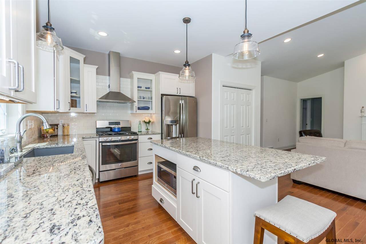 Stillwater, NY 12866,67 Lakepointe Way