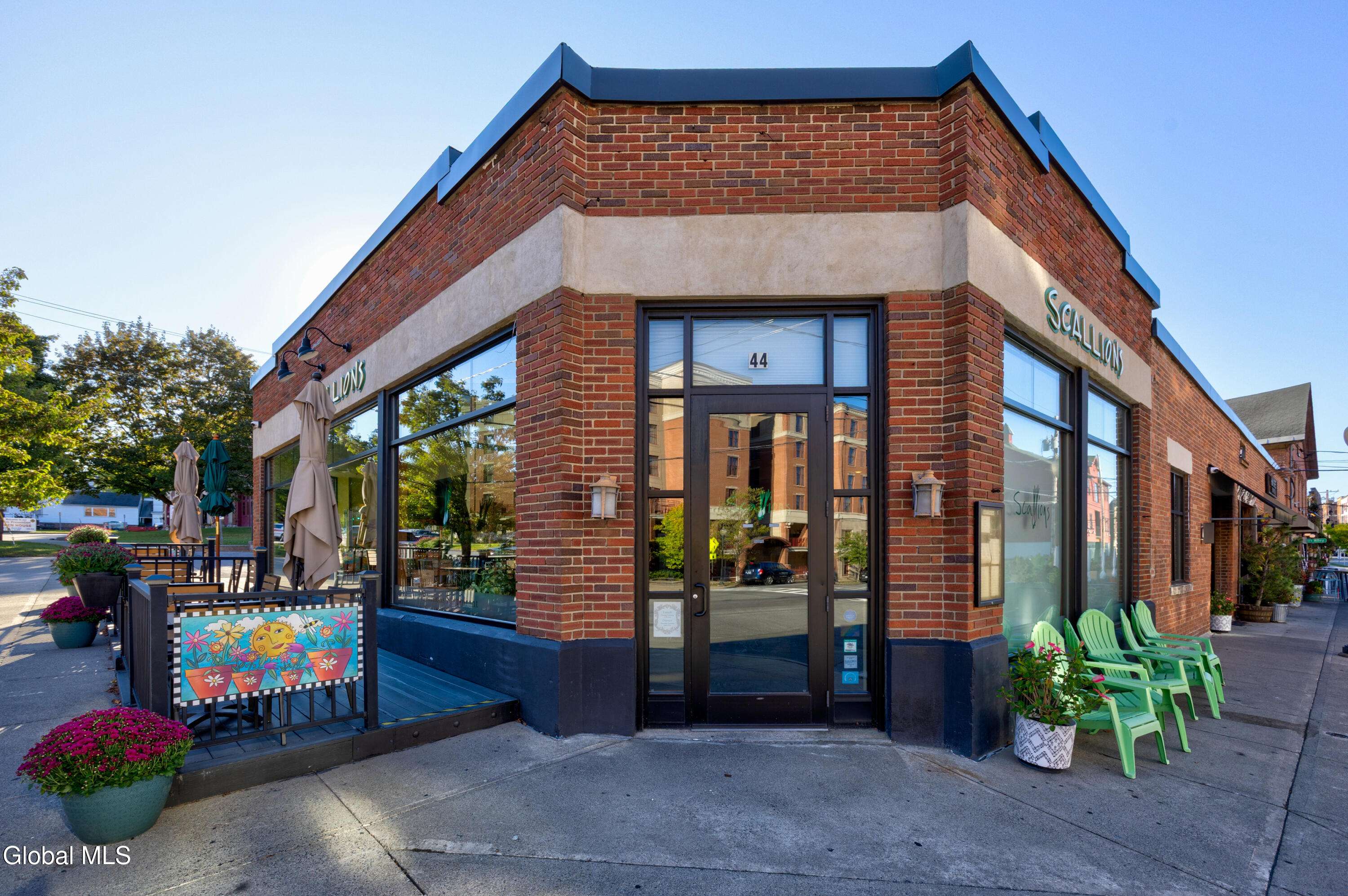 Saratoga Springs, NY 12866,44 Lake Avenue