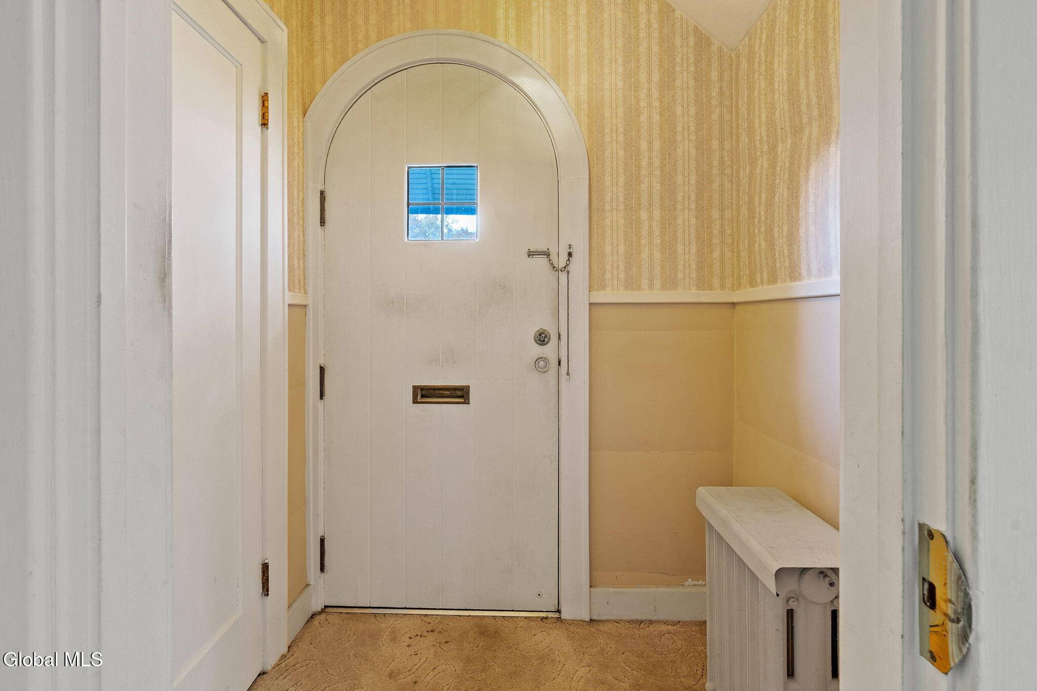 Albany, NY 12208,42 Collins Place