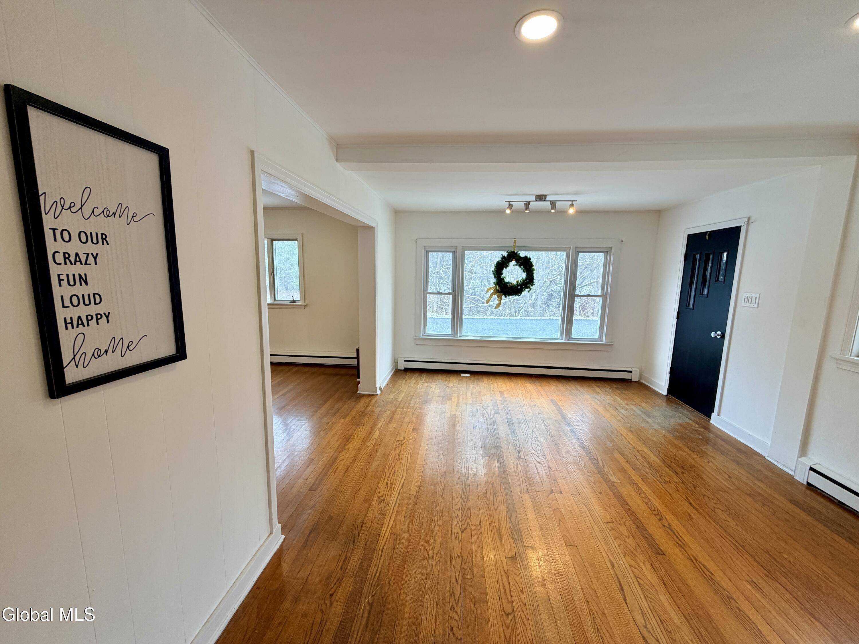 Hoosick Falls, NY 12090,21 Hovey Avenue