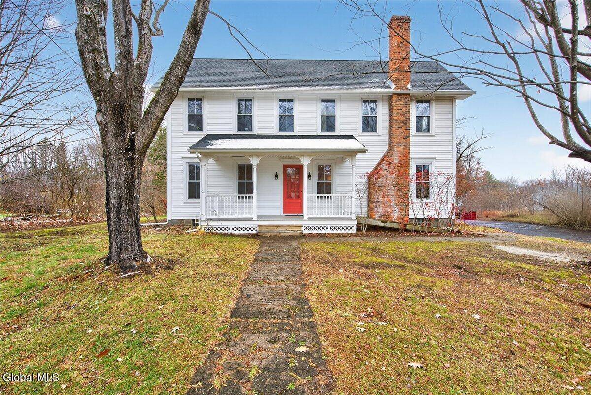 Charlton, NY 12302,68 Crooked Street