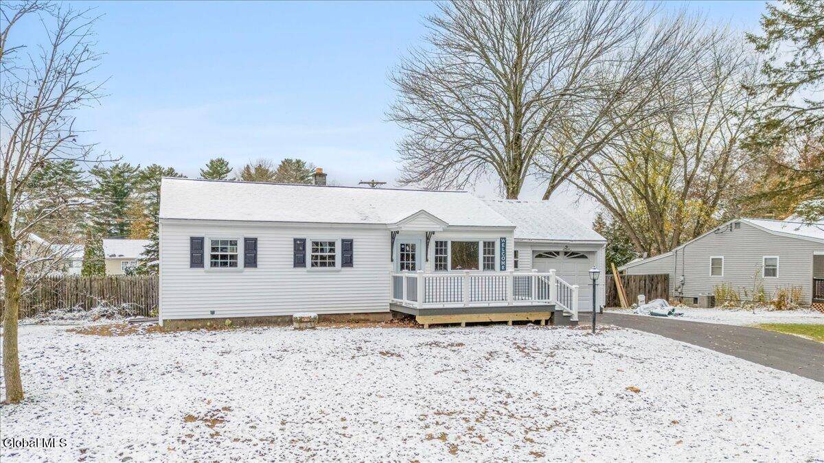 Moreau, NY 12803,26 East Road