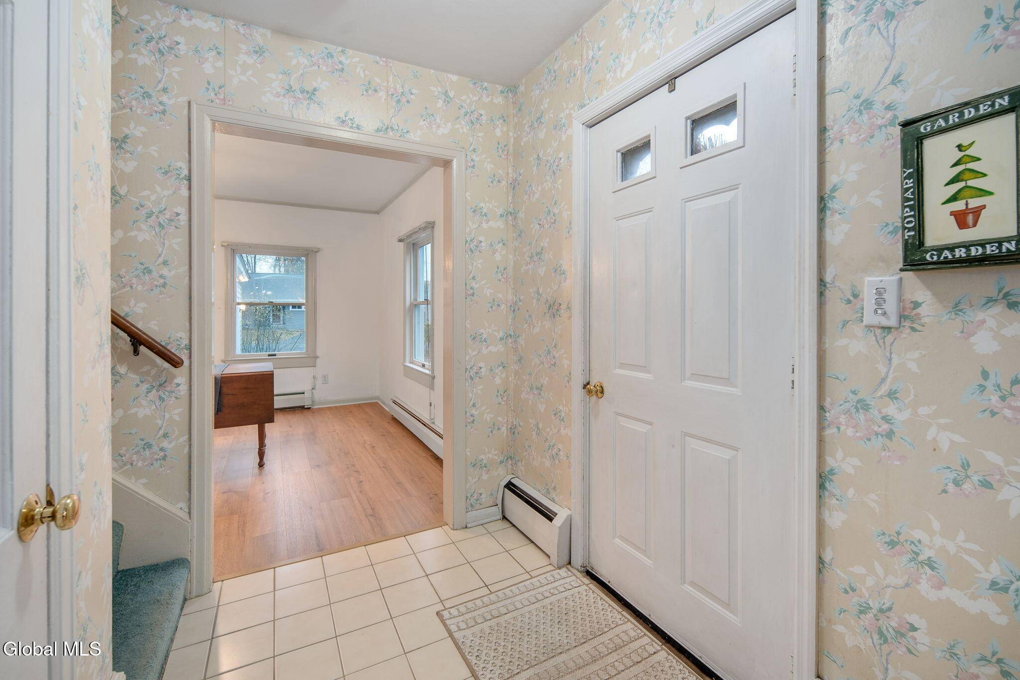 Bethlehem, NY 12054,14 Maywood Road