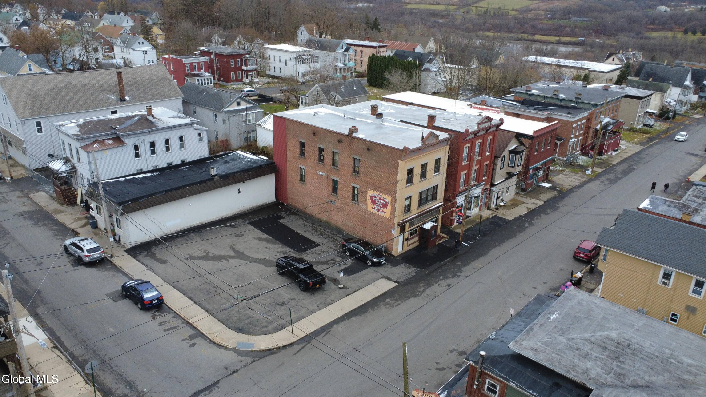 Amsterdam, NY 12010,38 Reid Street