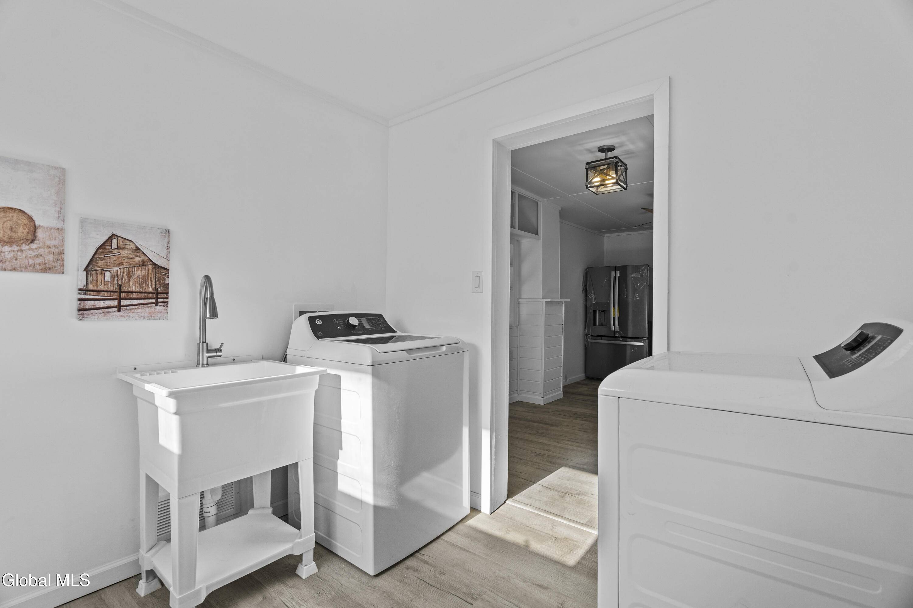 Charlton, NY 12010,33 Western Avenue