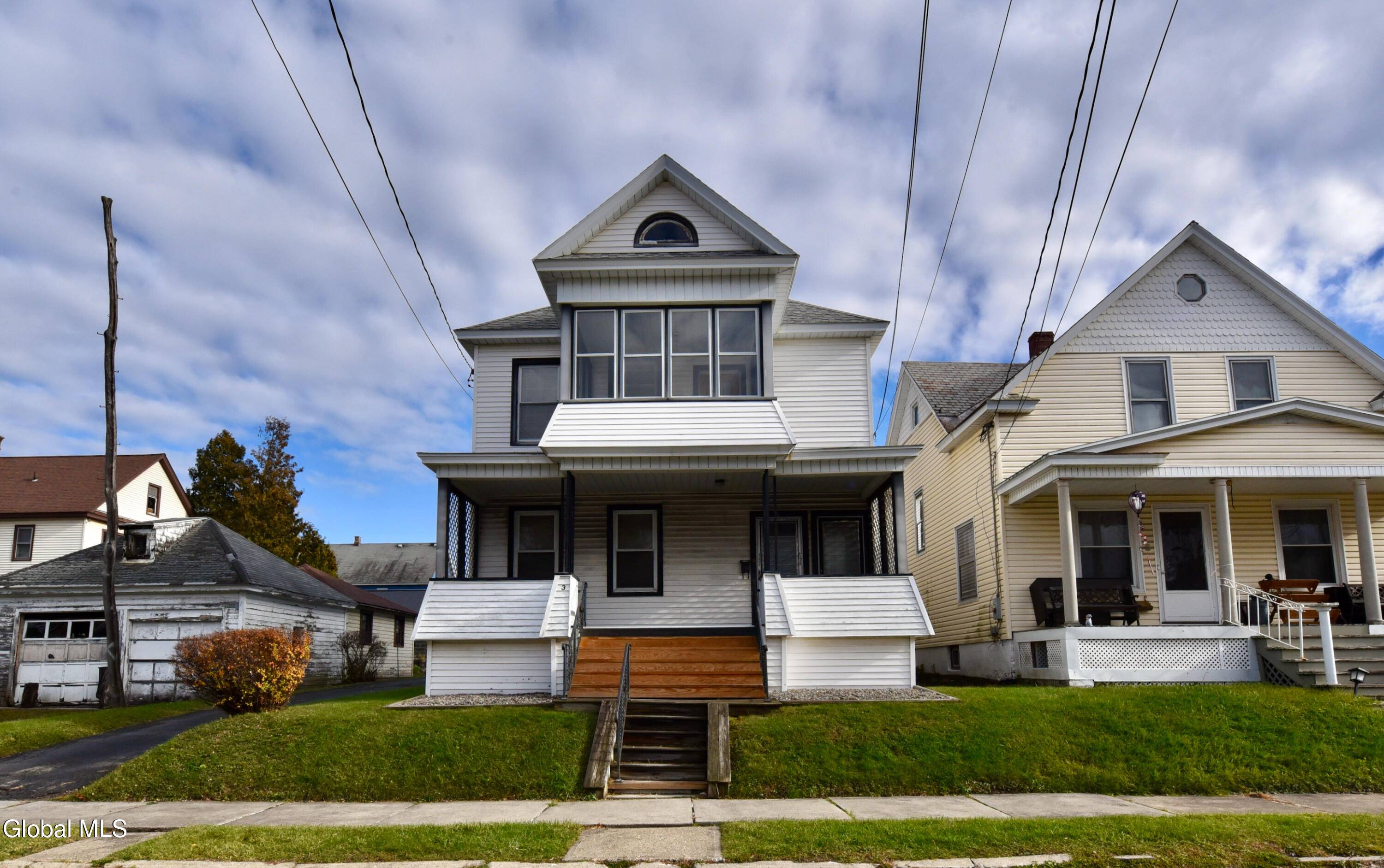 Amsterdam, NY 12010,3 Hawk Street