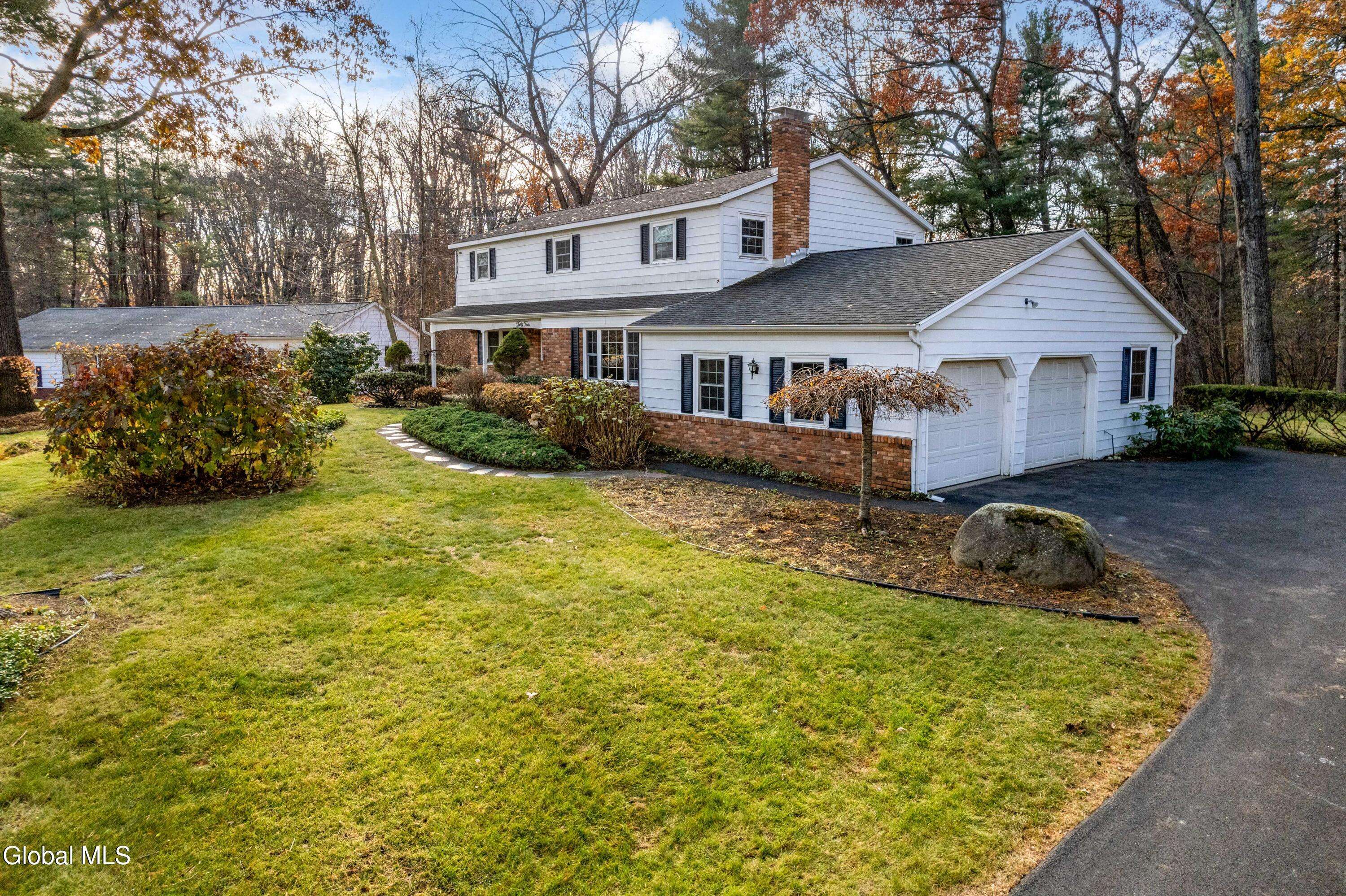 Clifton Park, NY 12019,34 Sweetbrier Drive