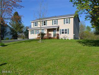Stillwater, NY 12170,60 Colonial Road #1