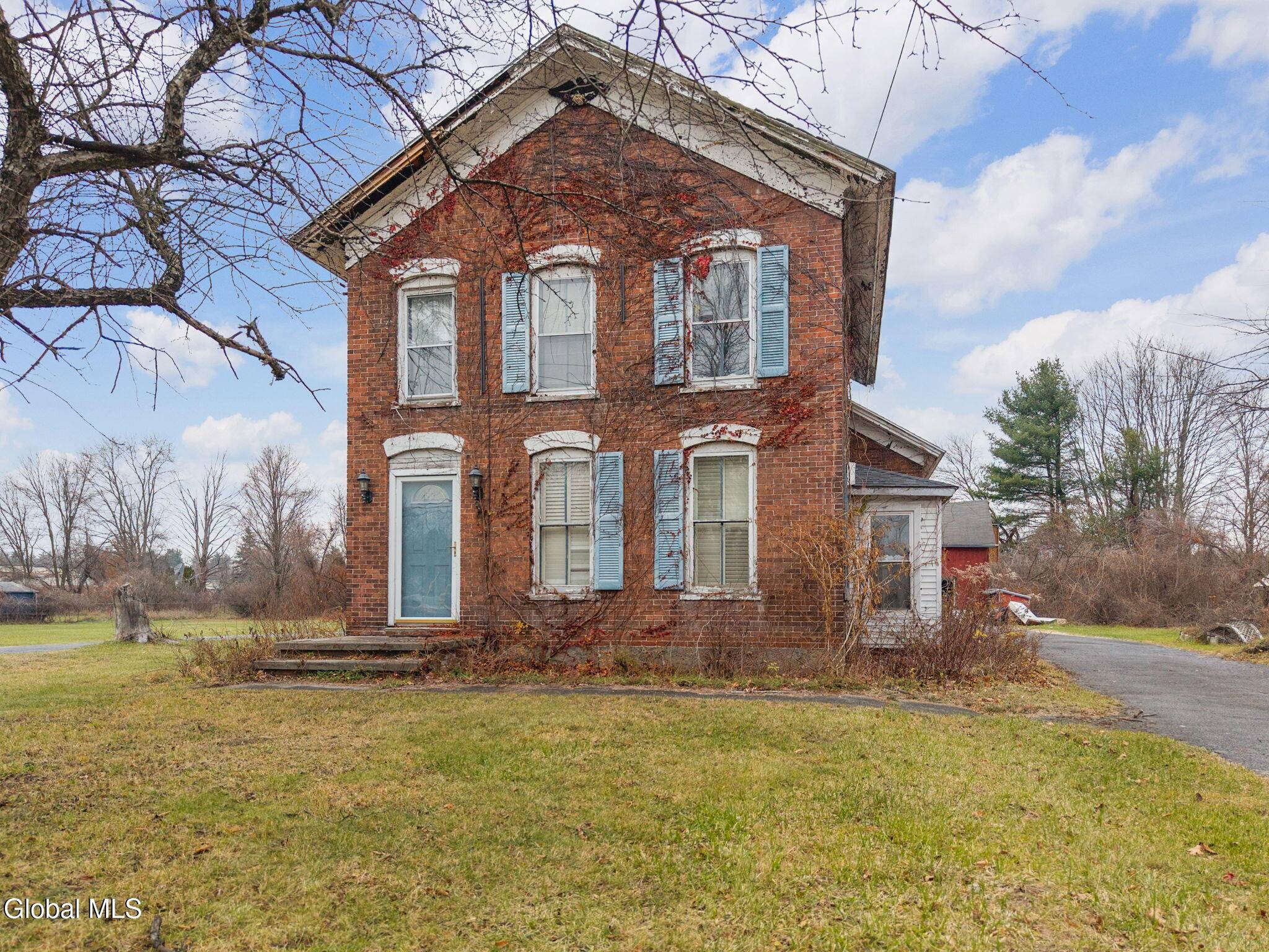 Kingsbury, NY 12839,1065 Dix Avenue