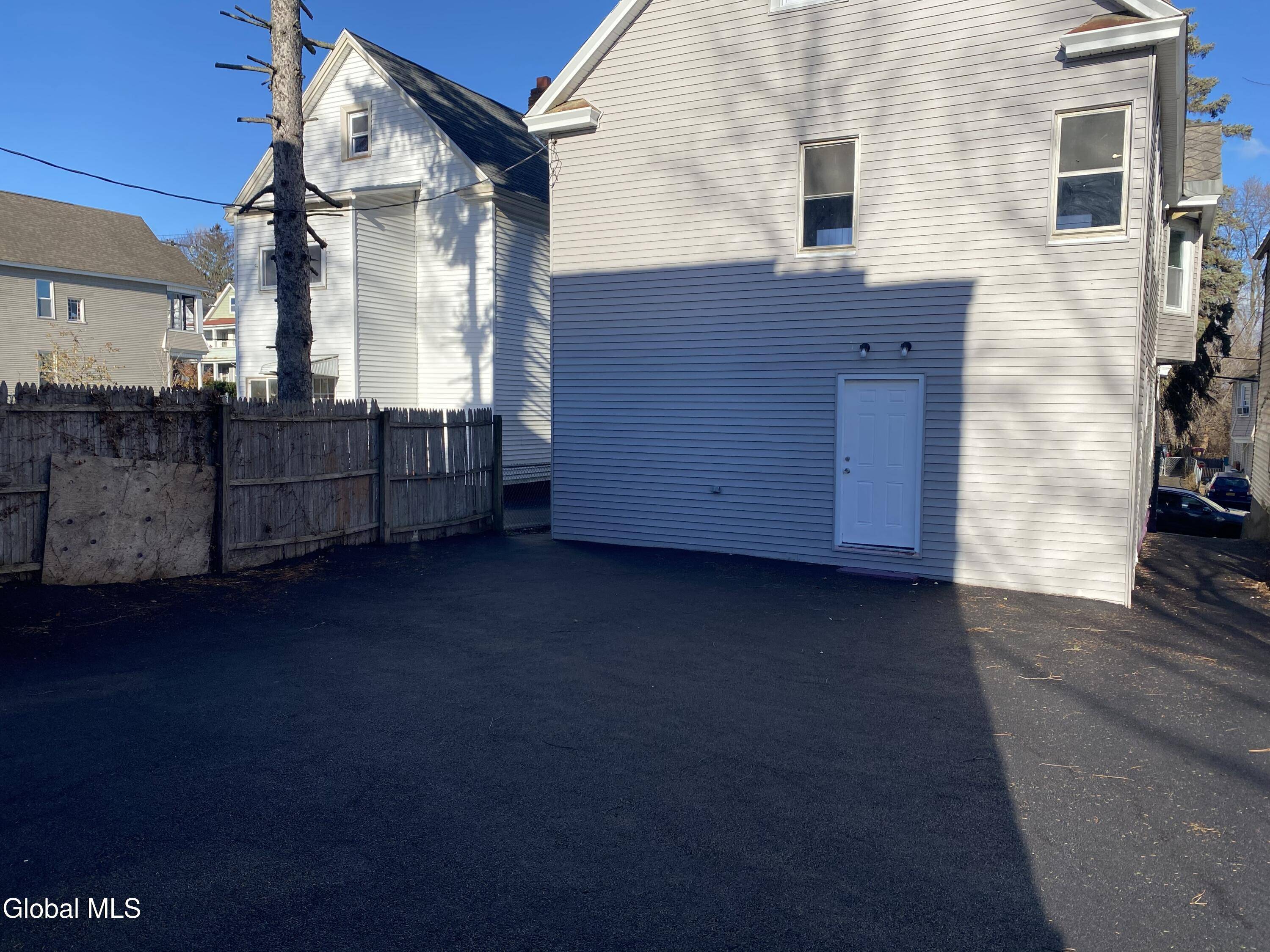 Schenectady, NY 12303,1027 2nd Avenue