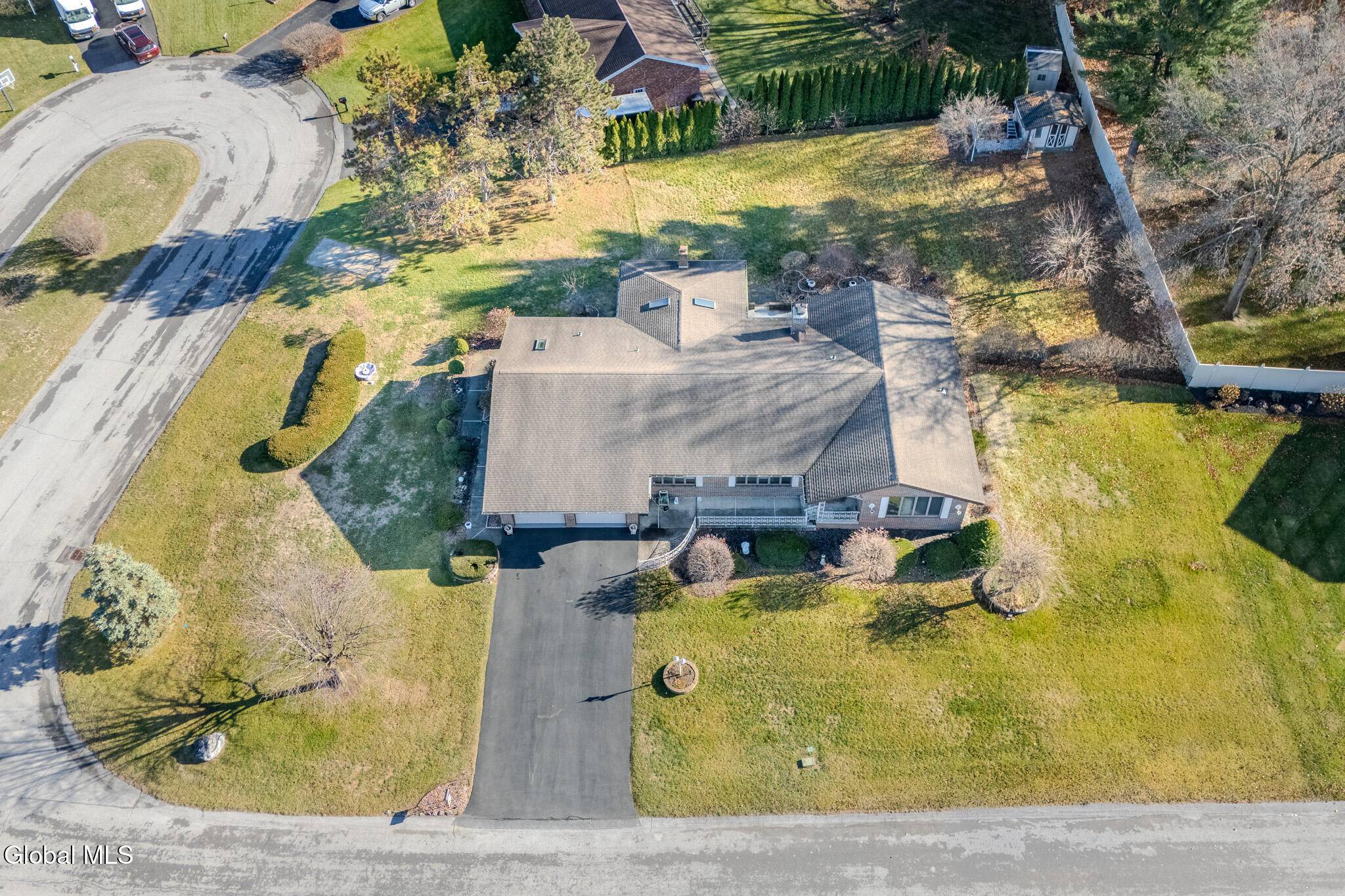 Colonie, NY 12211,15 Huntleigh Drive