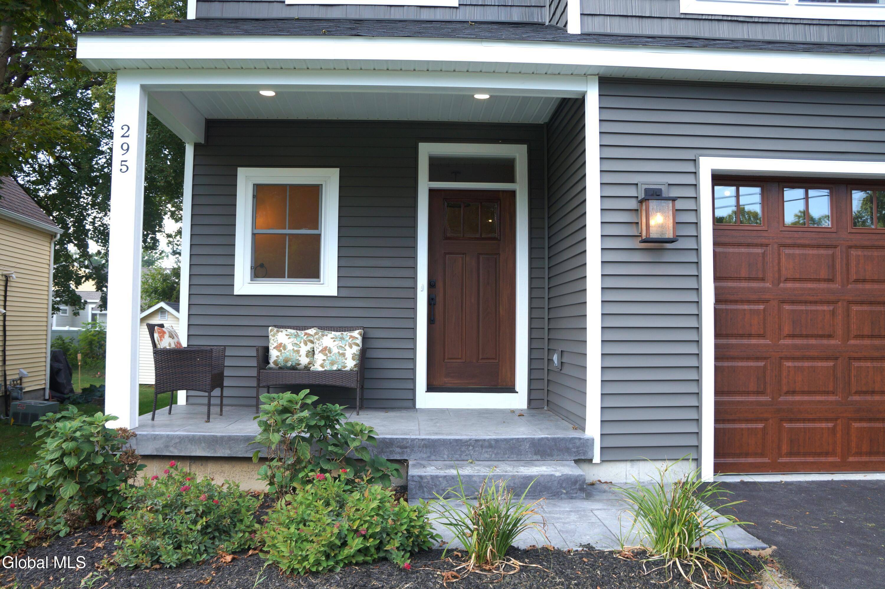 Saratoga Springs, Inside, NY 12866,295 Jefferson Street