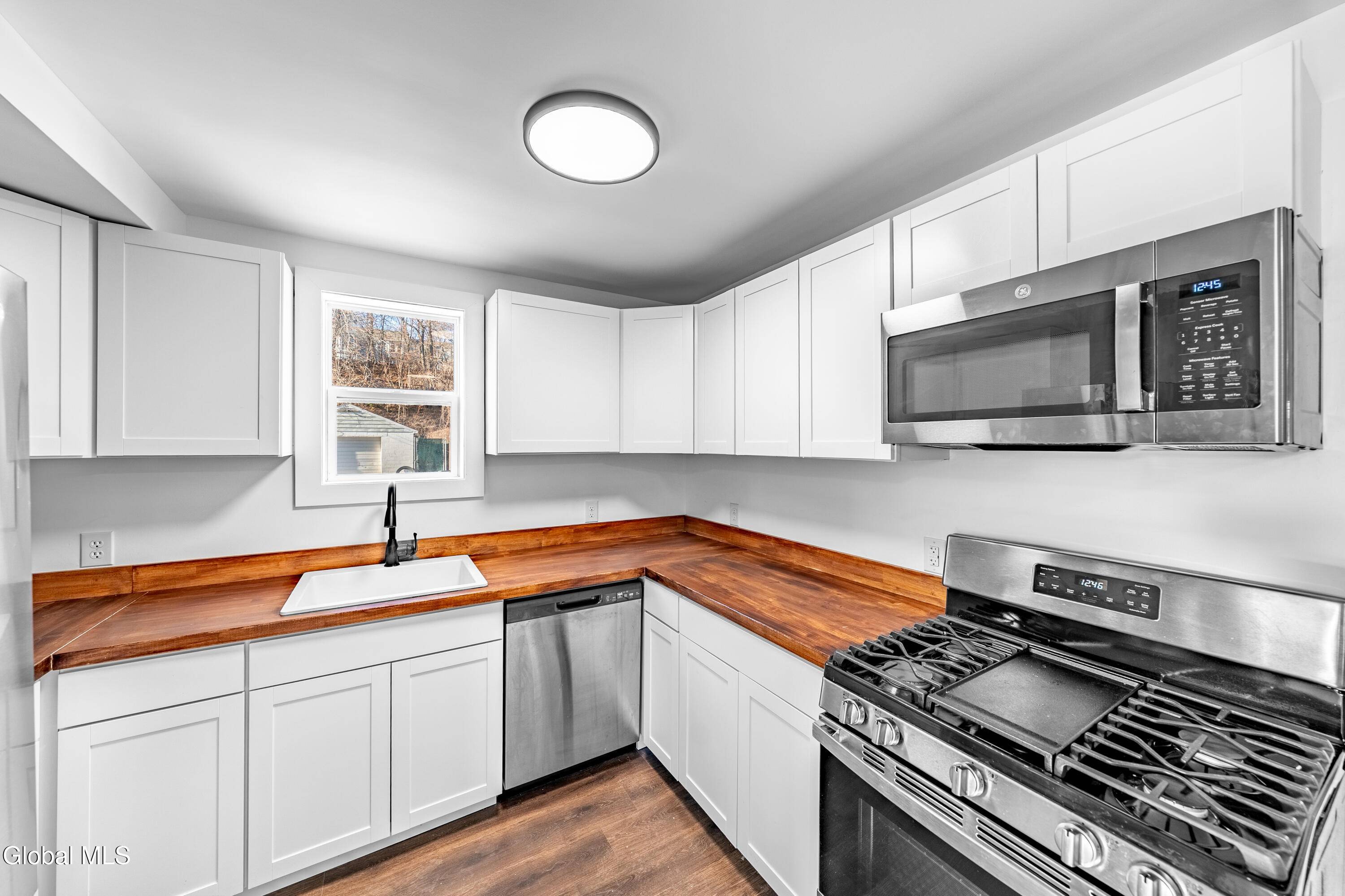 Waterford, NY 12188,29 Hudson Street