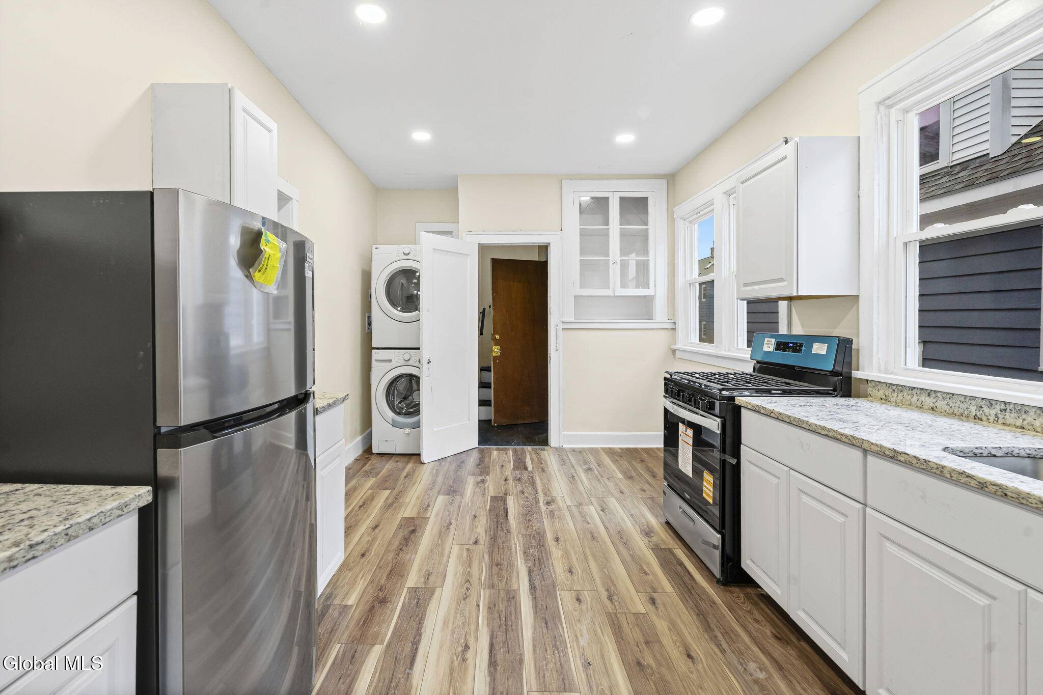 Albany, NY 12208,902 Park Avenue