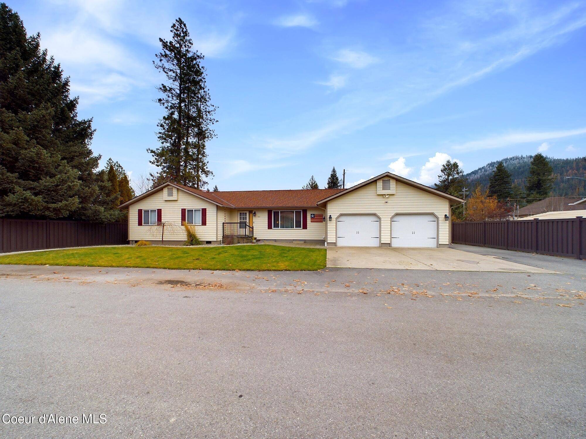 Pinehurst, ID 83850,505 S First St