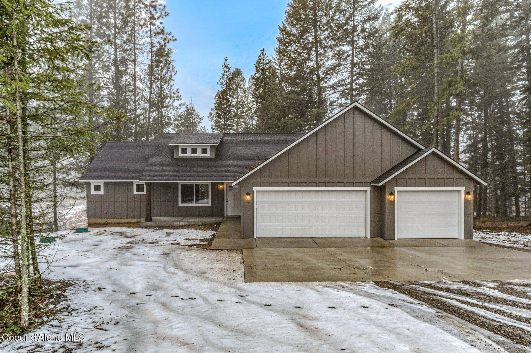 Sagle, ID 83860,1579 Gypsy Bay Rd