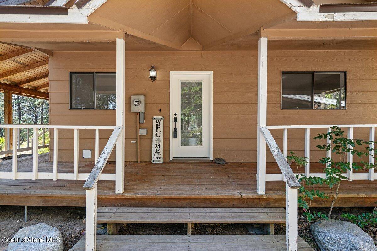 Blanchard, ID 83804,700 Deer Trail Rd