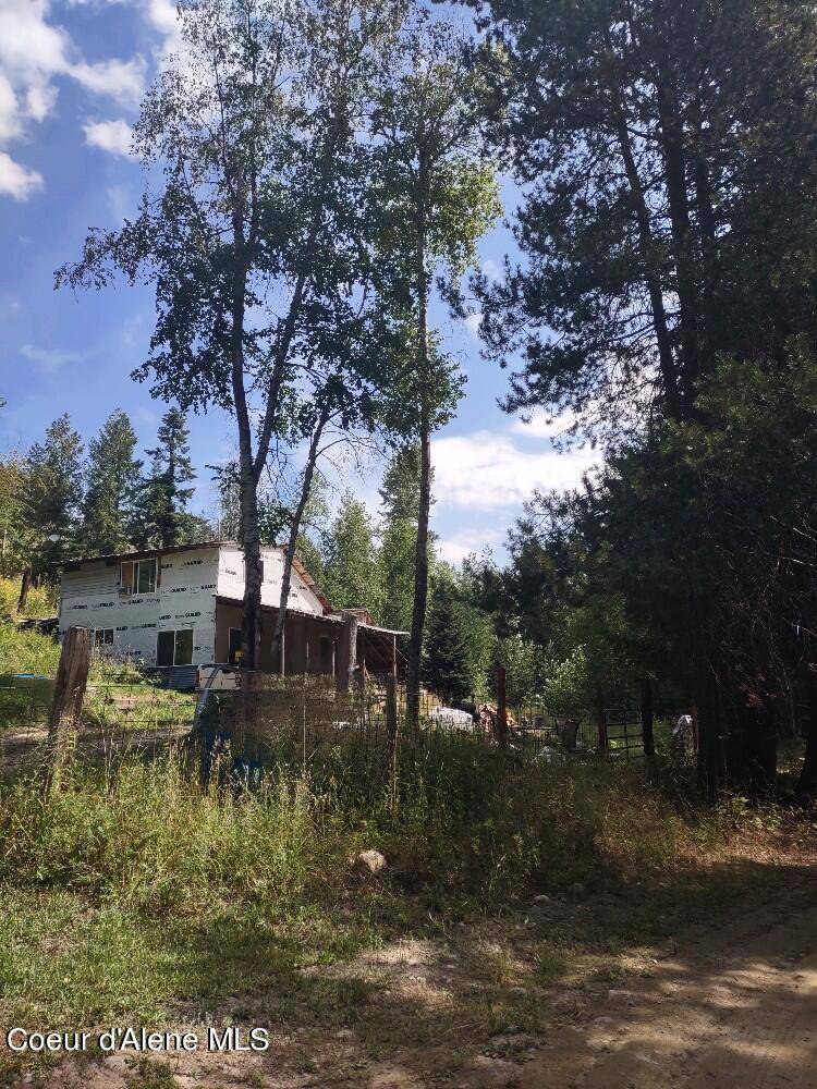 Naples, ID 83847,1516 Round Mountain Rd