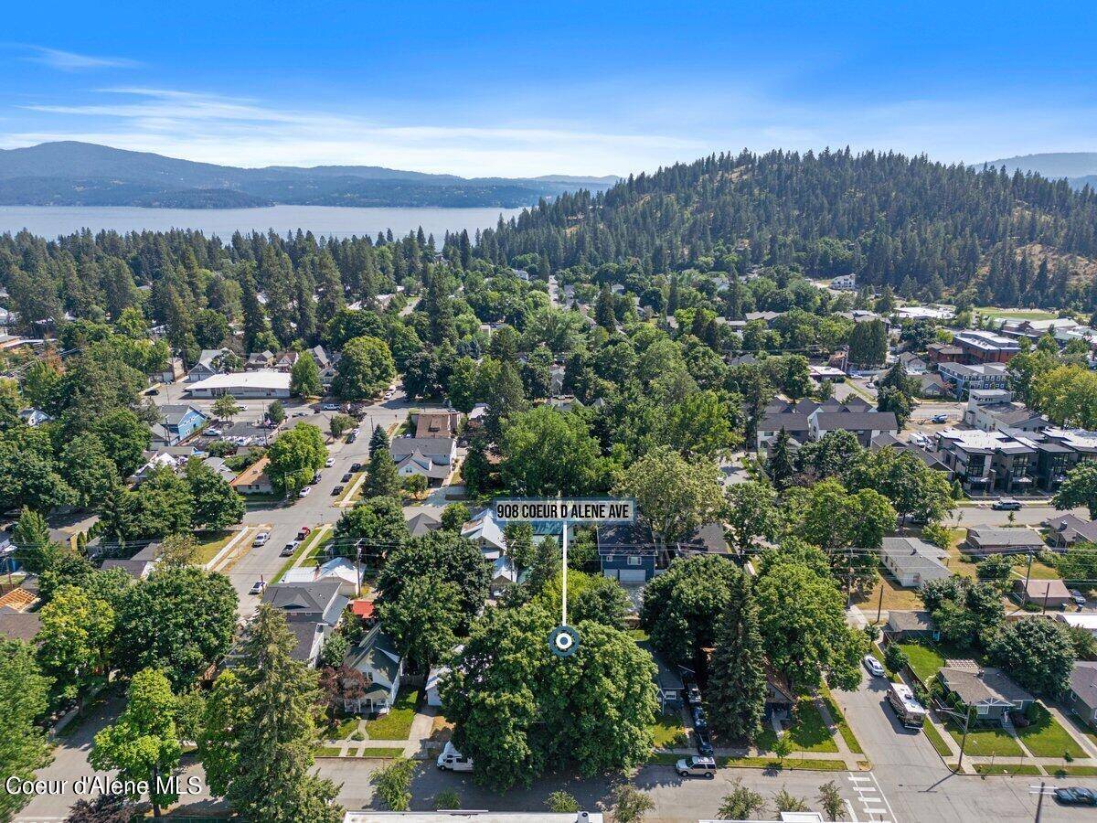 Coeur d'Alene, ID 83814,908 E COEUR D ALENE AVE