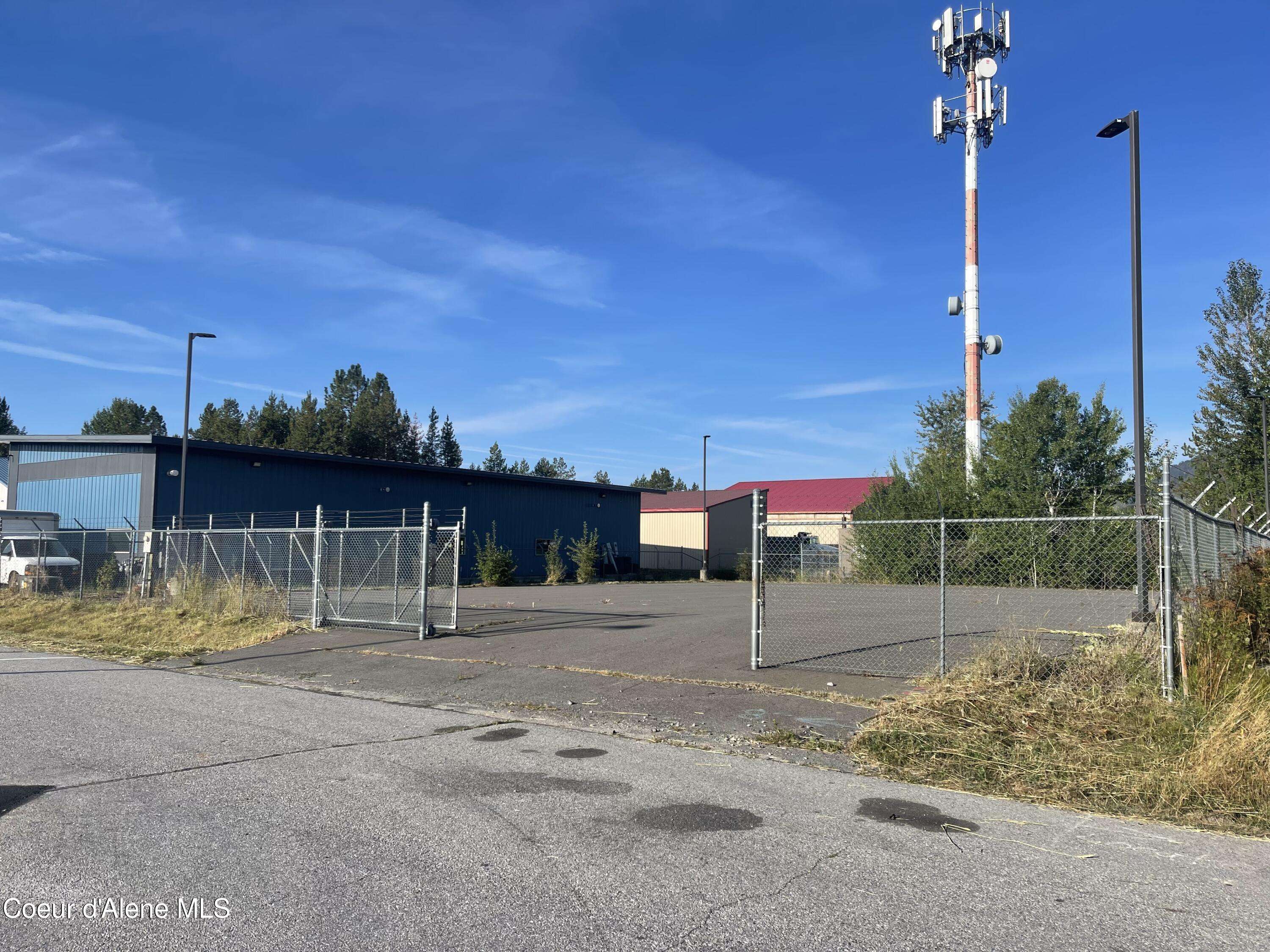 Ponderay, ID 83852,605 Vermeer Dr