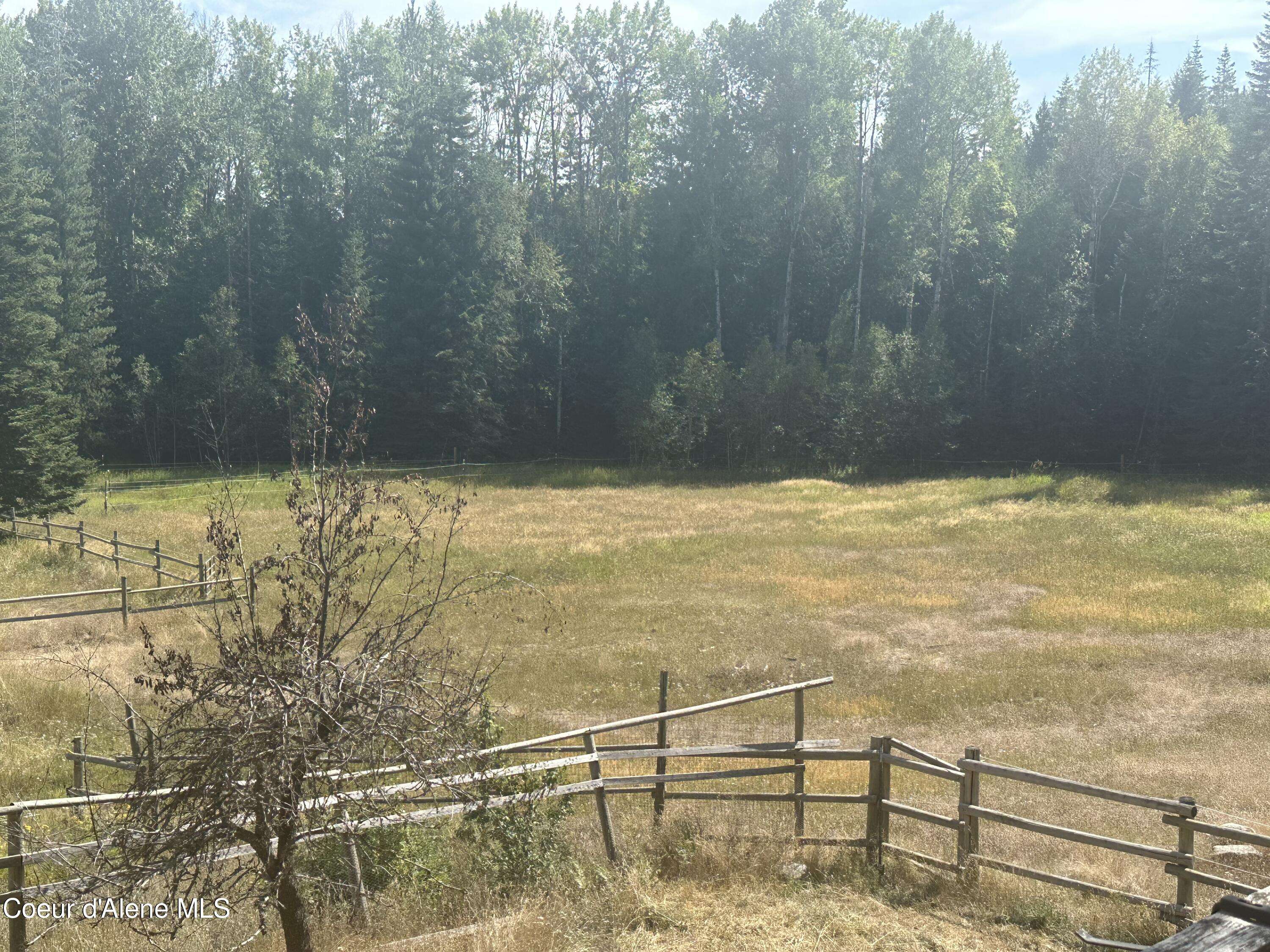 Cocolalla, ID 83813,221 Maplewood Ln