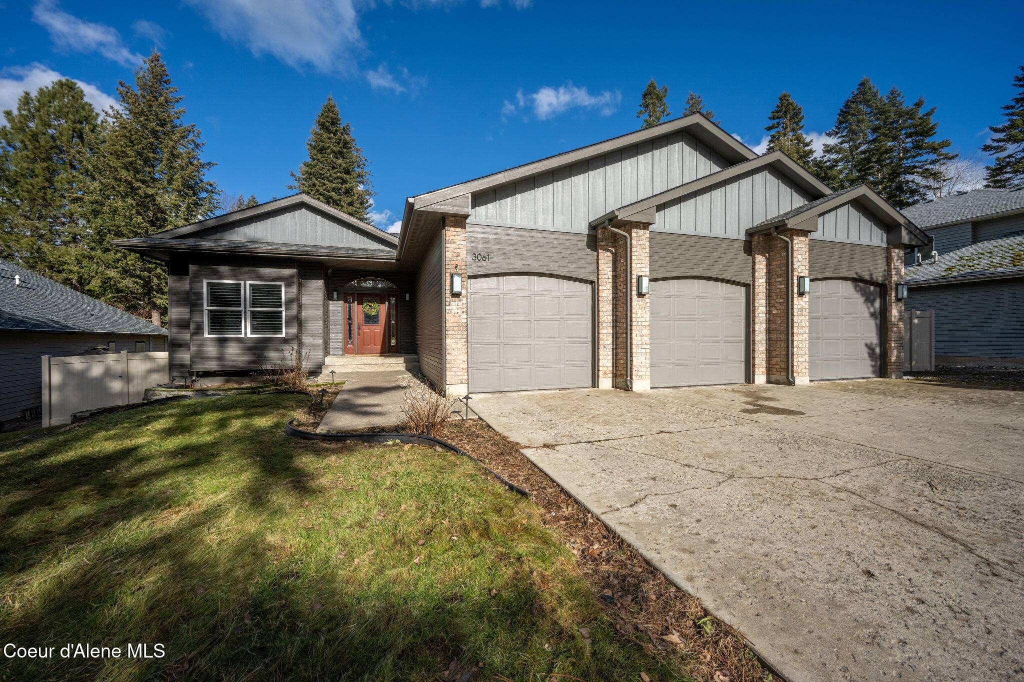 Hayden Lake, ID 83835,3061 E Lake Forest Dr