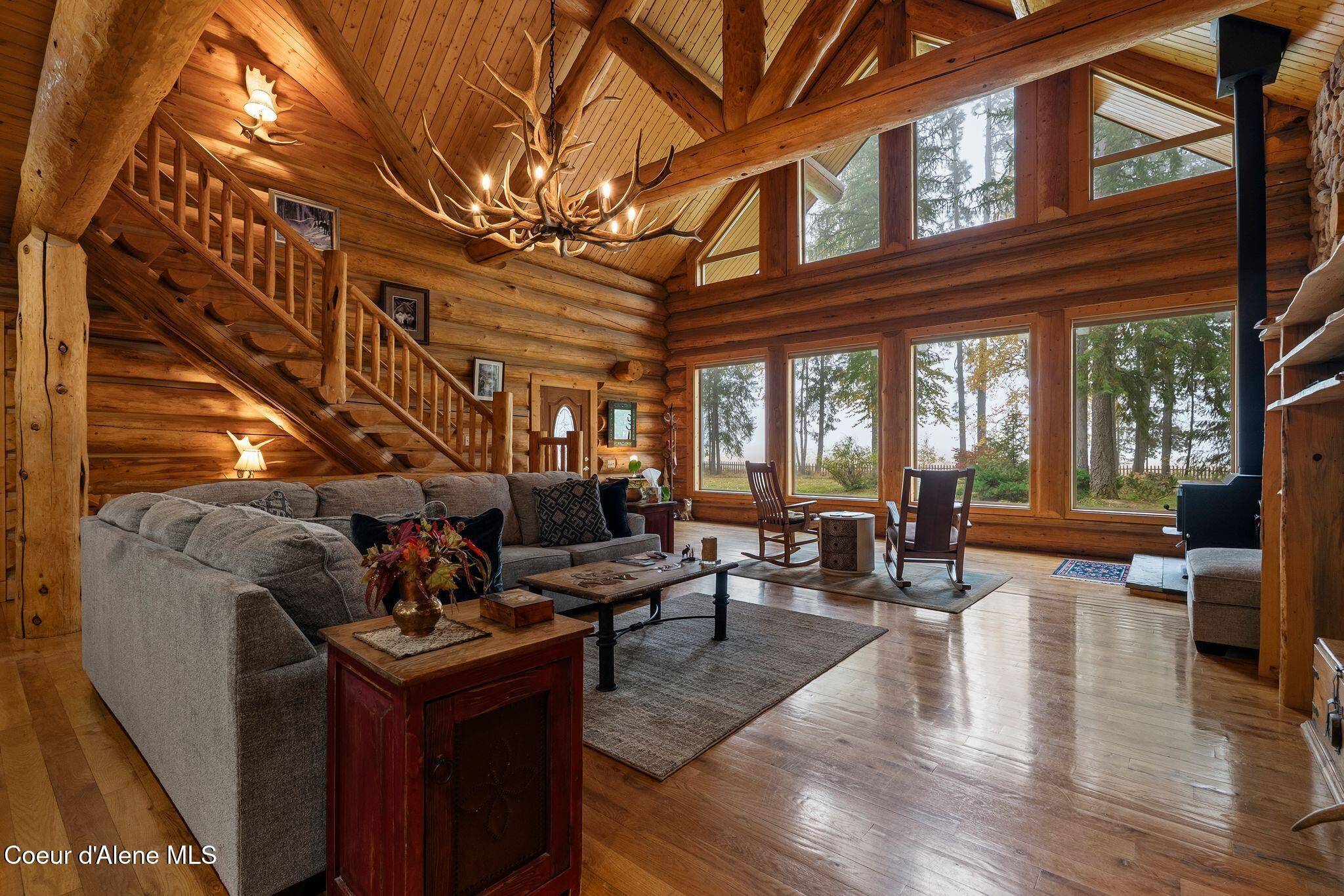 Sagle, ID 83860,8031 Lakeshore Dr