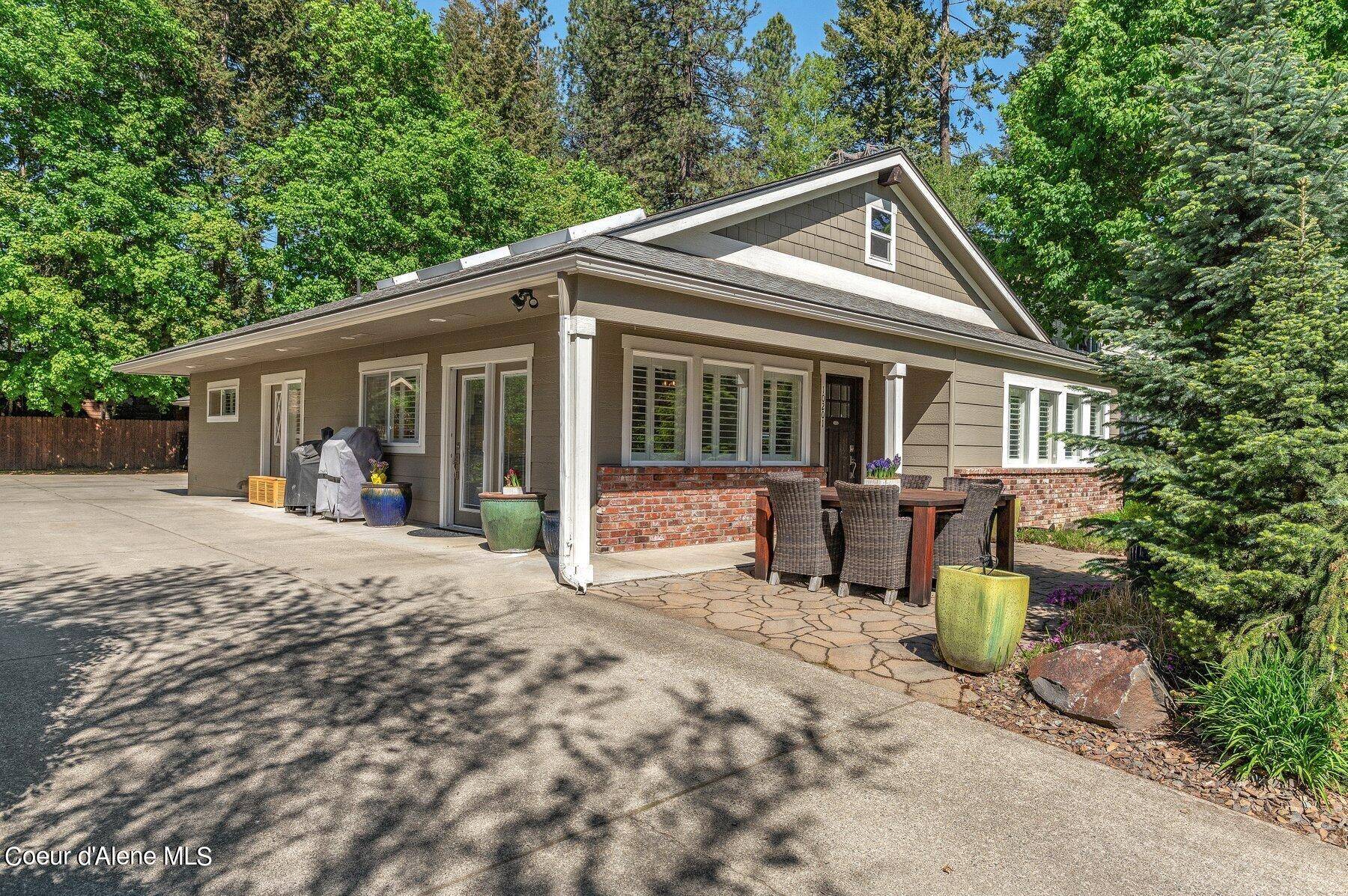 Hayden Lake, ID 83835,10201 N FIR LN