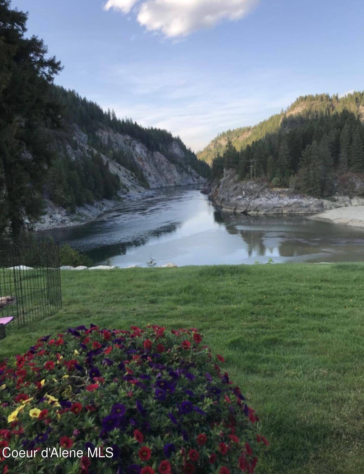 Metaline Falls, WA 99153,105 Lehigh Ave