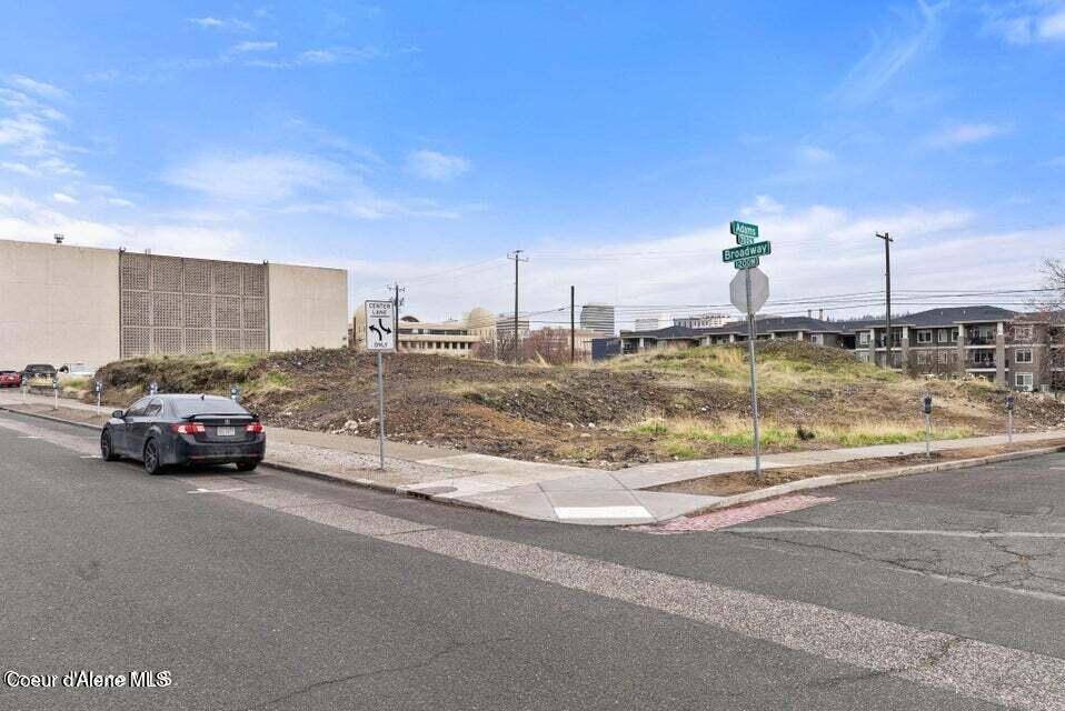 Spokane, WA 99201,1229 W Broadway Ave