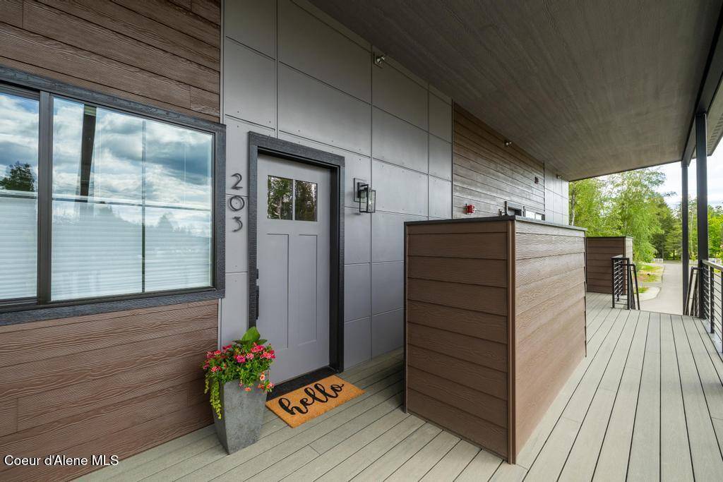 Ponderay, ID 83852,50 Carnelian Ave #203