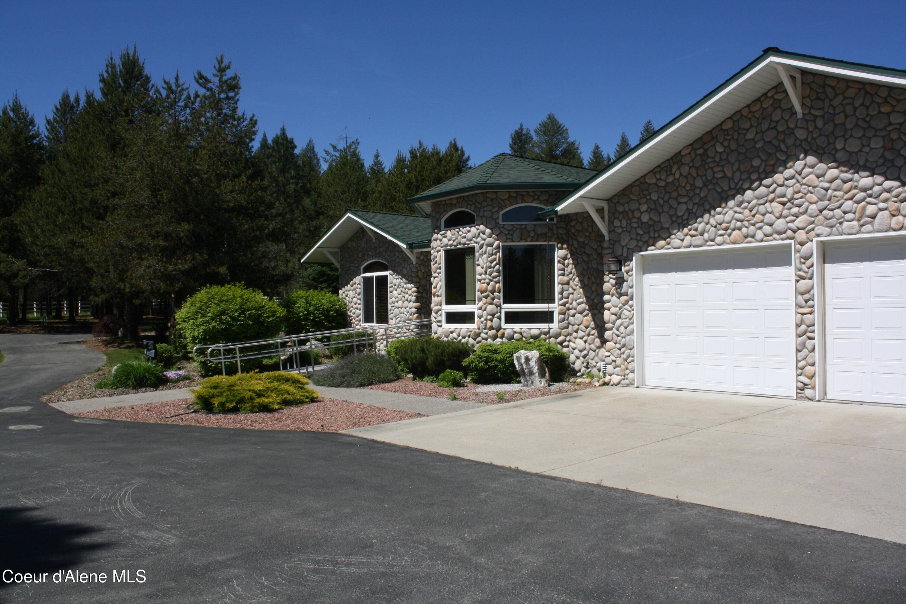Sagle, ID 83860,573 Tam Tam Dr
