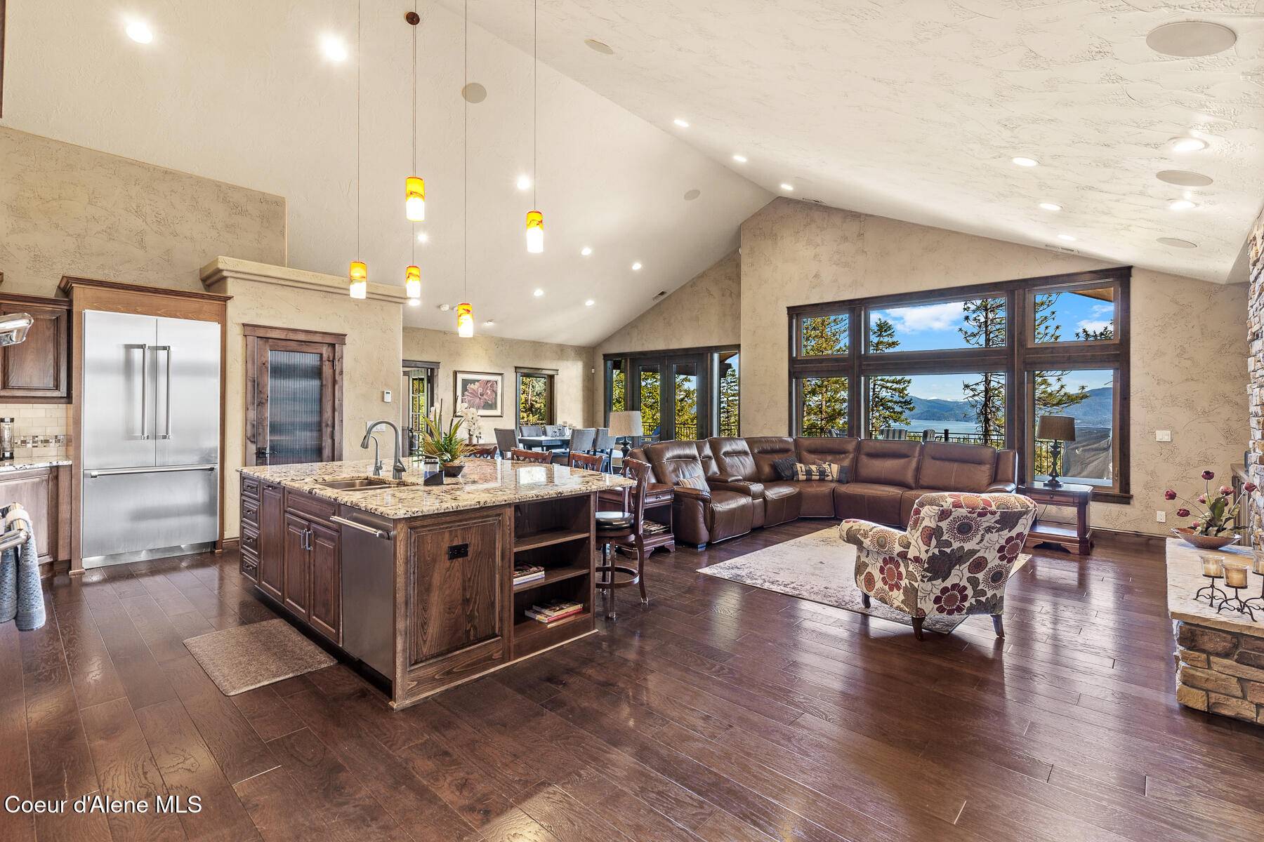 Coeur d'Alene, ID 83814,1122 S FOUR WINDS RD