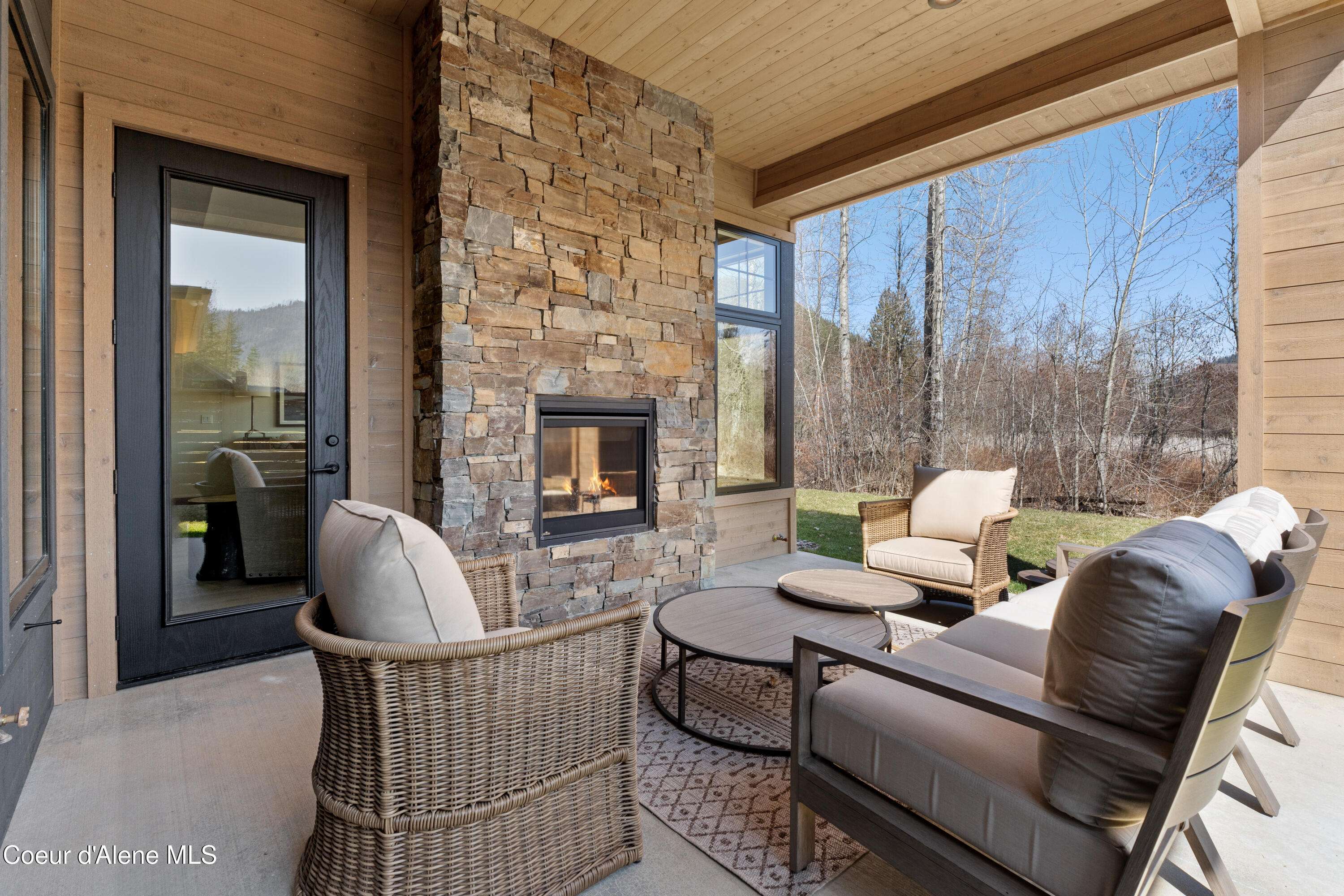 Sandpoint, ID 83864,151 Oxbow Rd