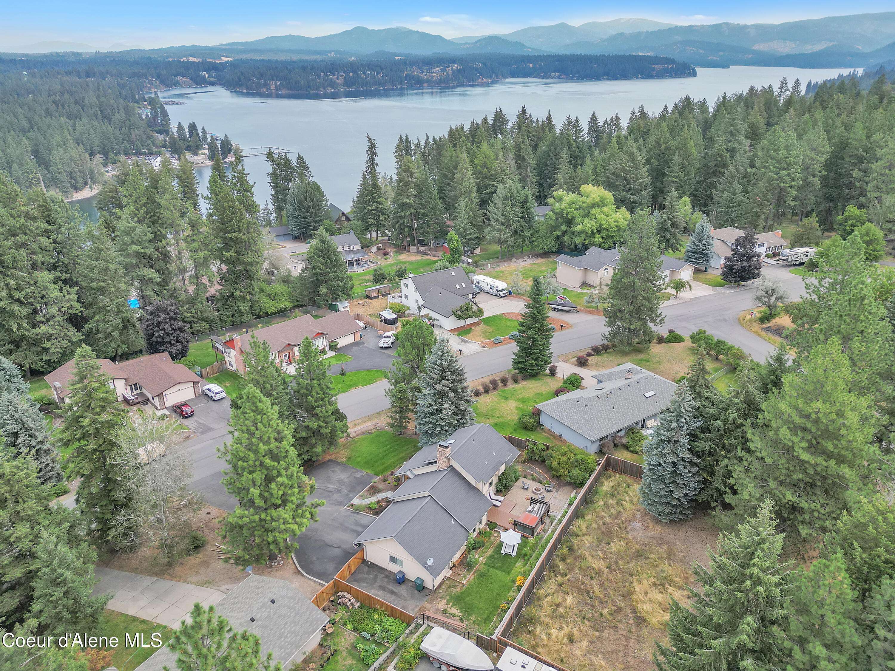 Coeur d'Alene, ID 83815,2214 E Lookout Dr