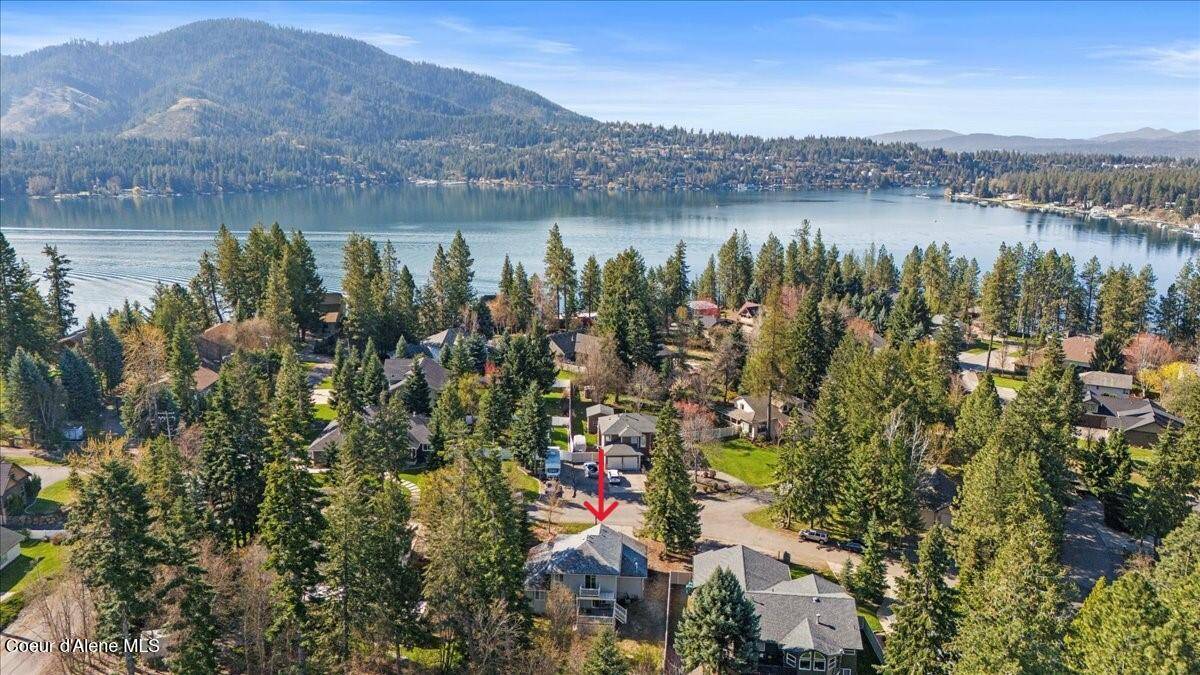 Hayden Lake, ID 83835,3089 E LAKE FOREST DR