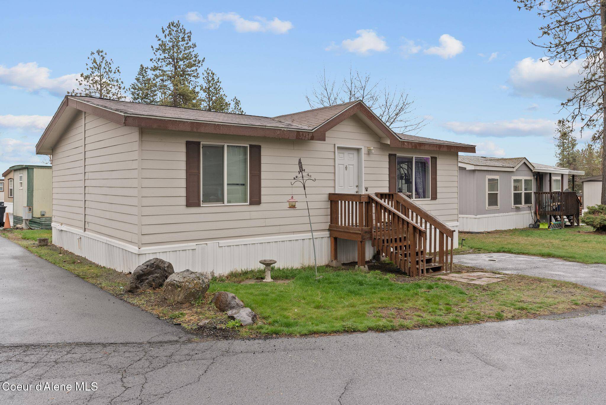 Cheney, WA 99004,840 W 1st St #19