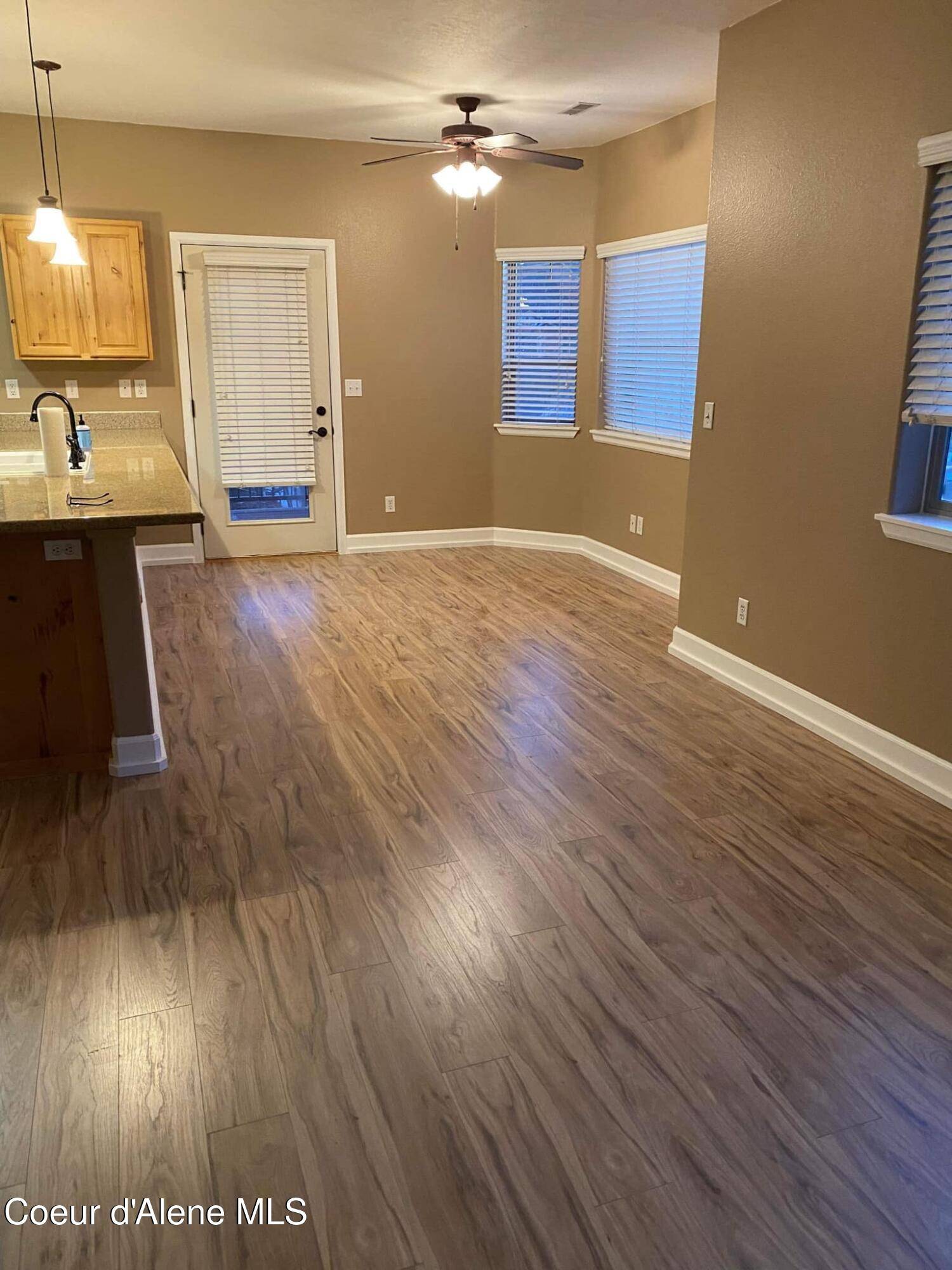 Coeur d'Alene, ID 83815,6740 N SPURWING LOOP ##200