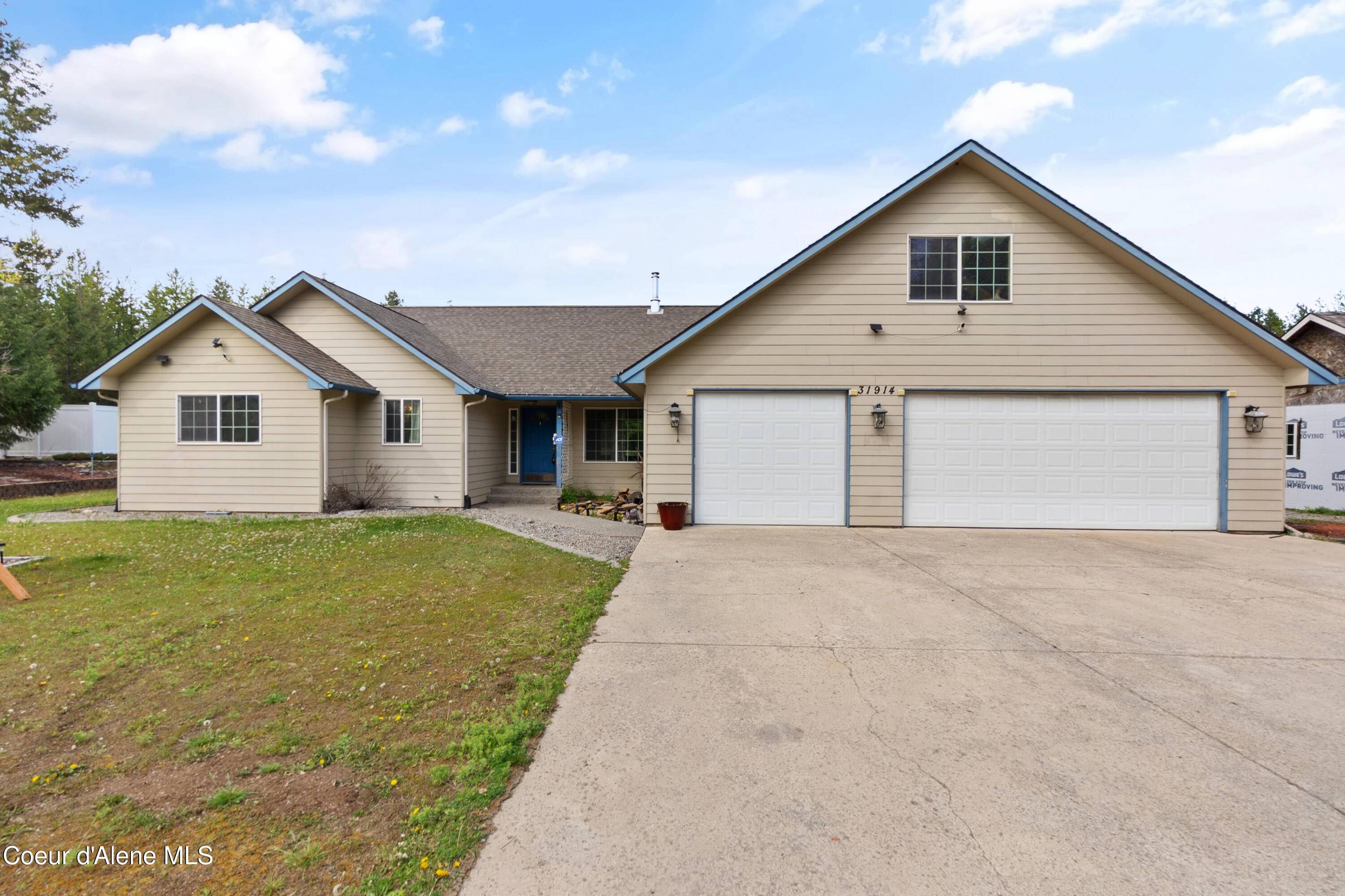 Spirit Lake, ID 83869,31914 N PRIEST RIVER DR