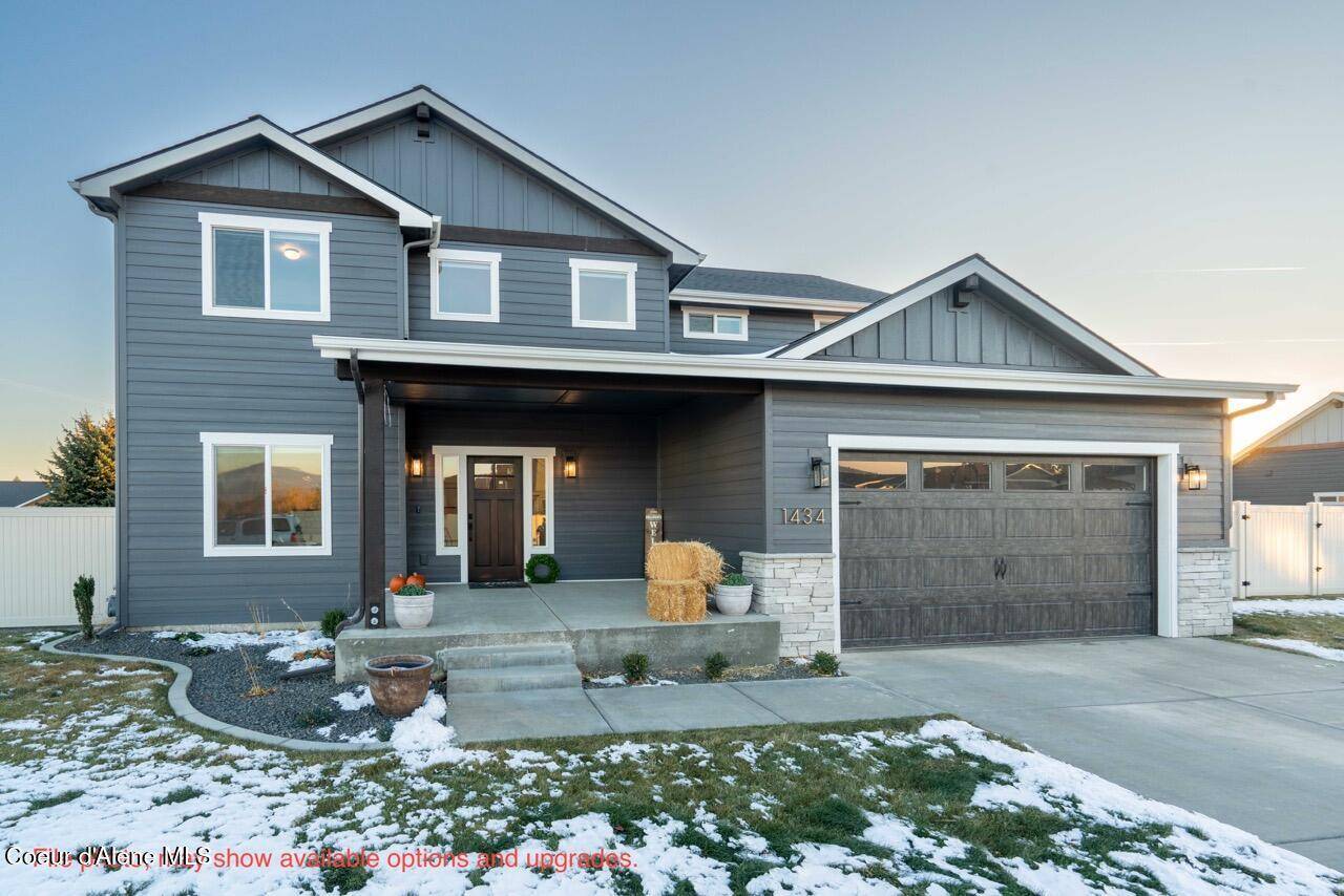 Hayden, ID 83835,1096 E SLEEPING DEER AVE