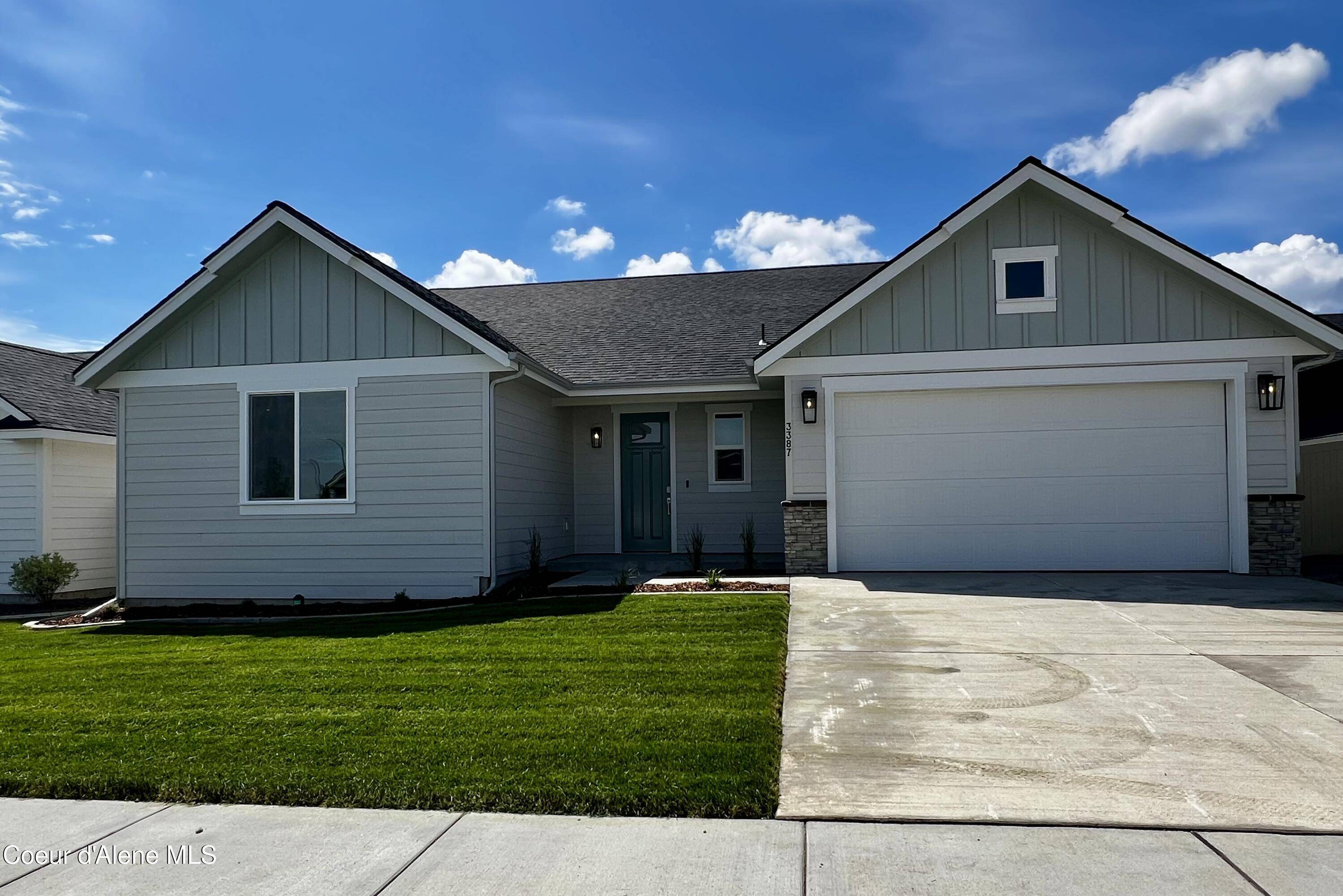 Post Falls, ID 83854,3387 N Cyprus Fox Lp