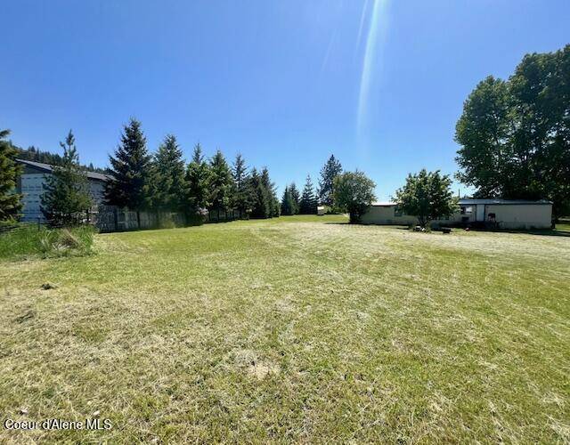 Priest River, ID 83856,12745 Dufort