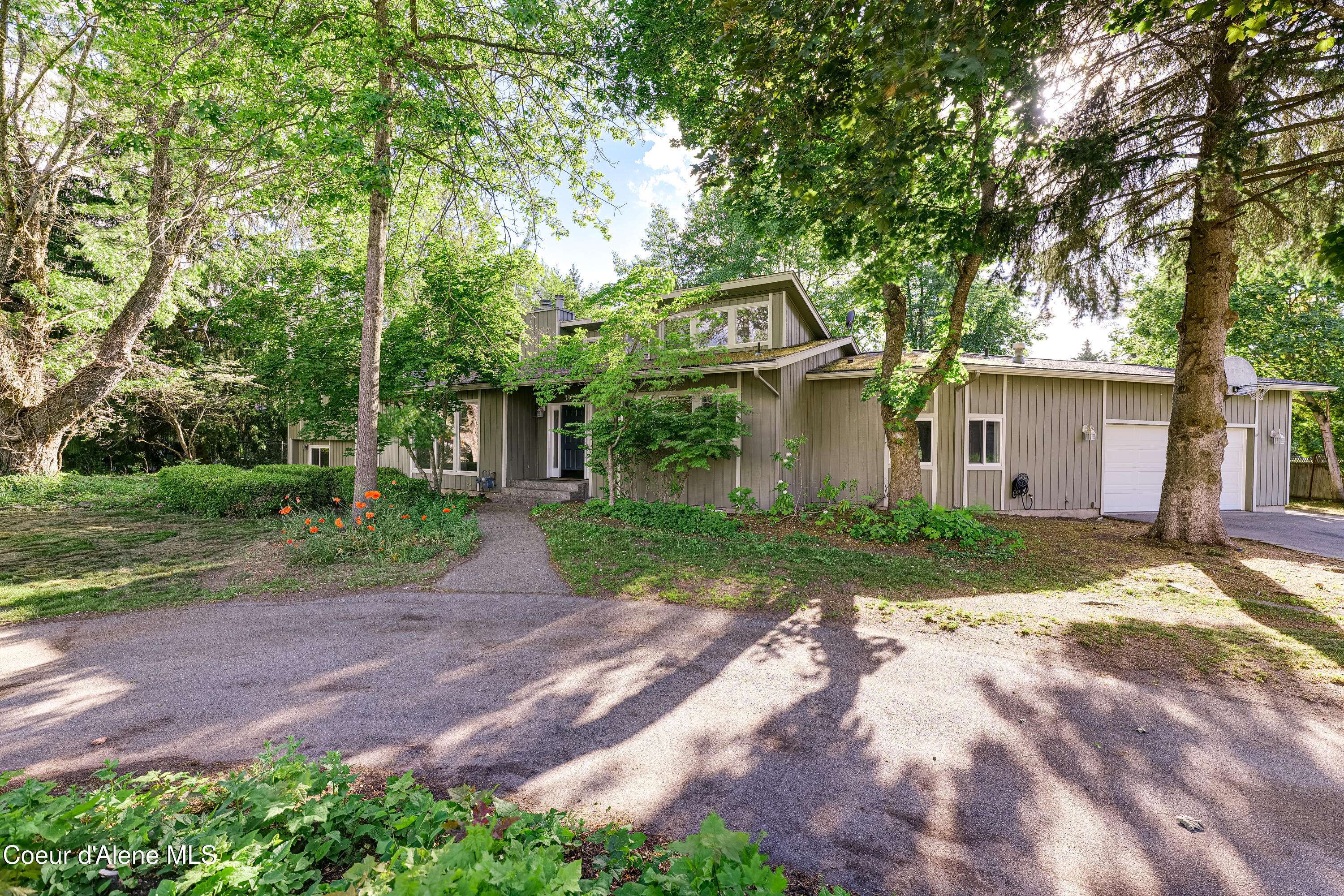 Coeur d'Alene, ID 83815,3809 N MOCCASIN RD