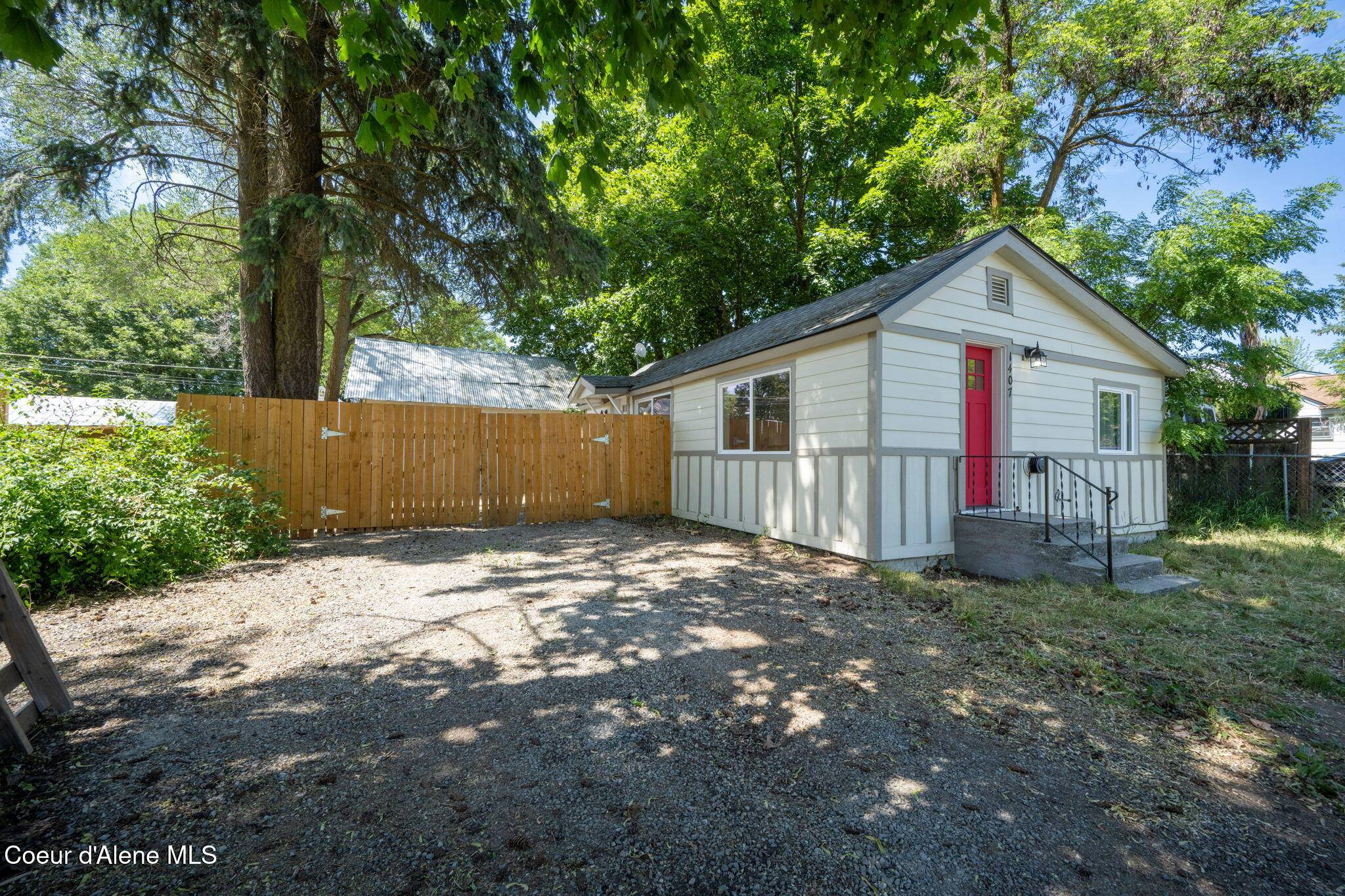 Coeur d'Alene, ID 83814,1407 N 2ND ST