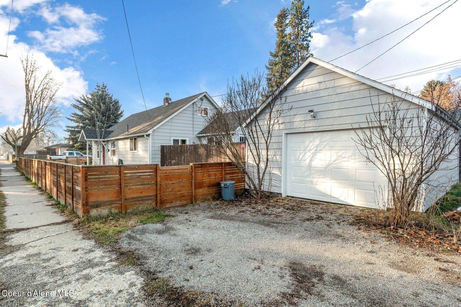 Coeur d'Alene, ID 83814,803 N 15TH ST