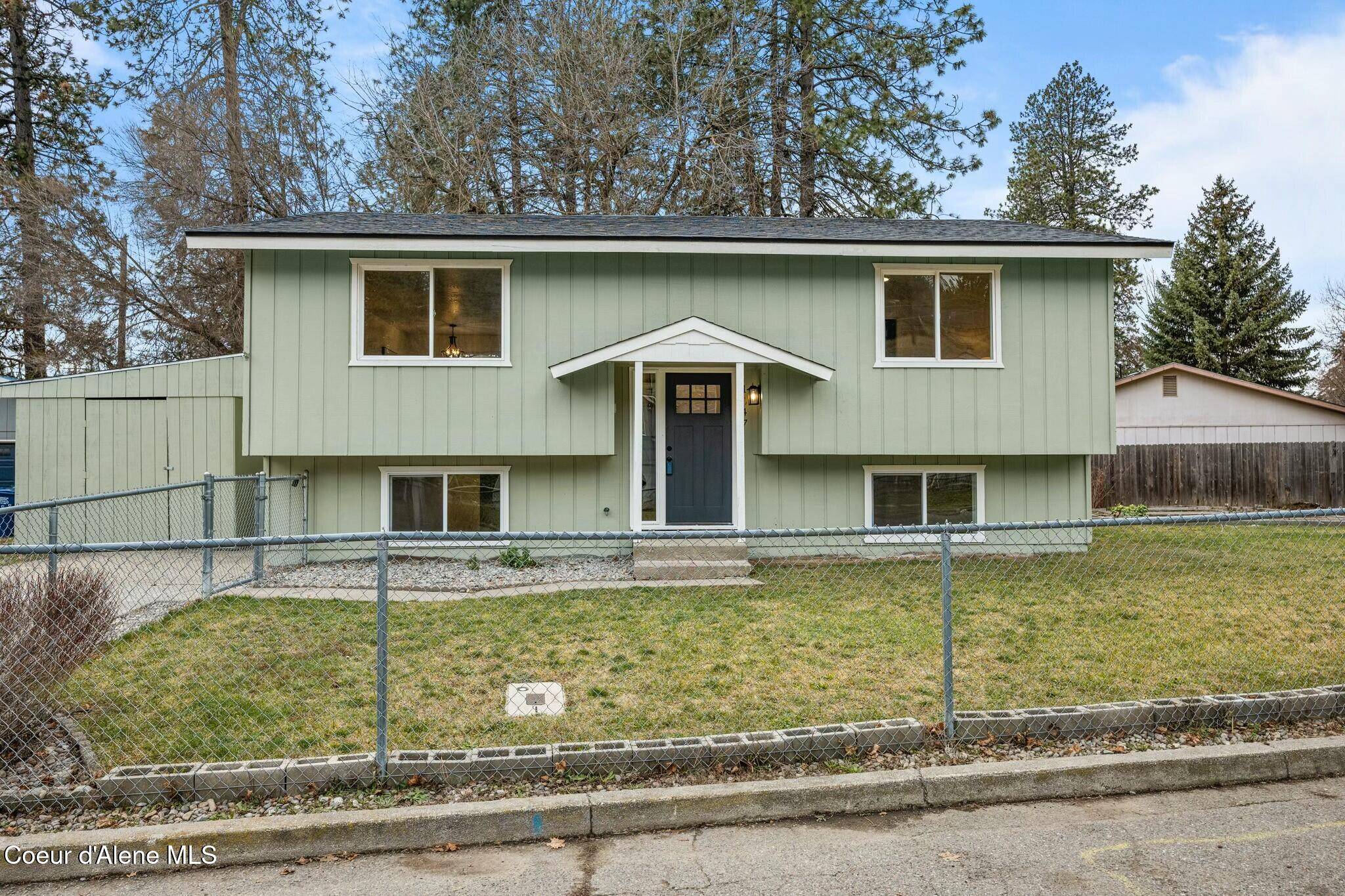 Coeur d'Alene, ID 83814,1047 N 17TH ST