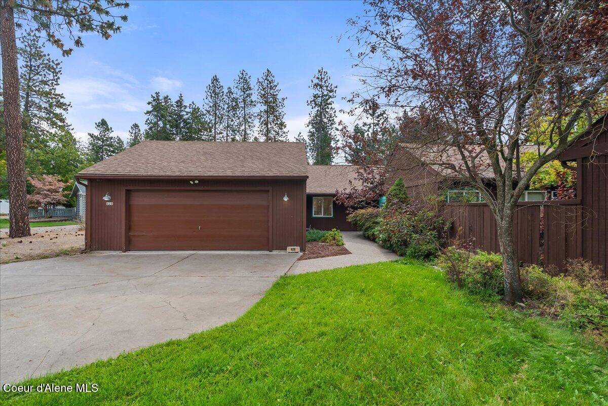 Coeur d'Alene, ID 83815,628 E TIMBER LN
