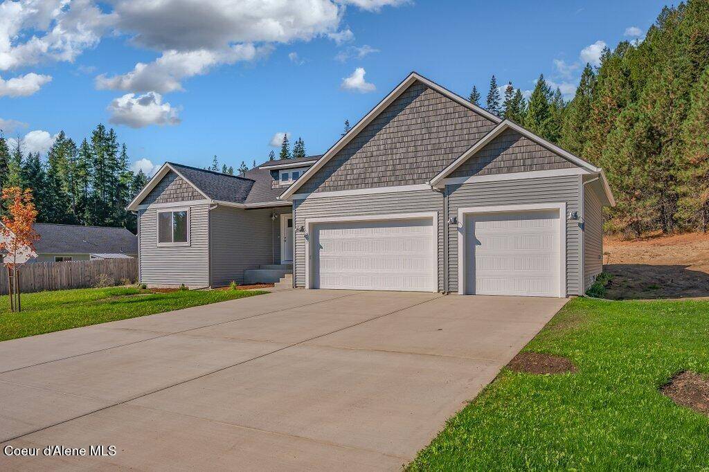 Priest River, ID 83856,301 Durango LN