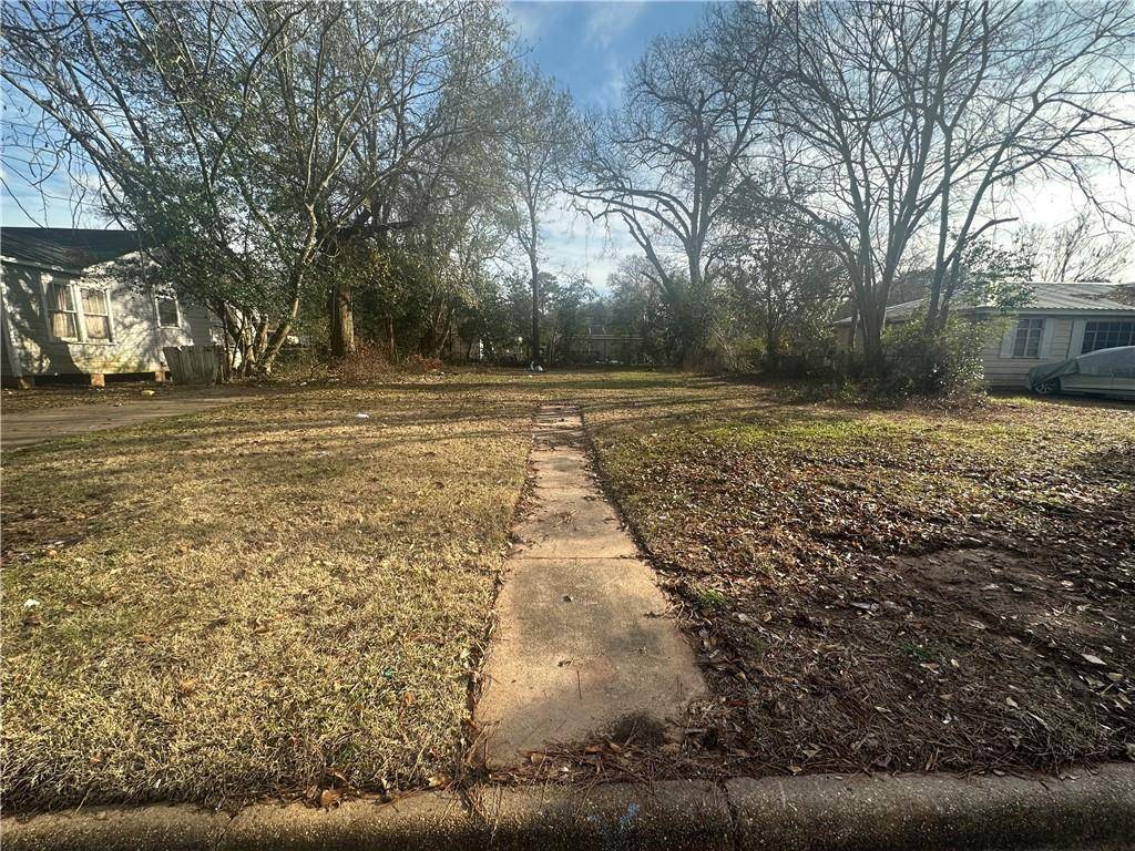 Alexandria, LA 71301,3115 Hynson ST